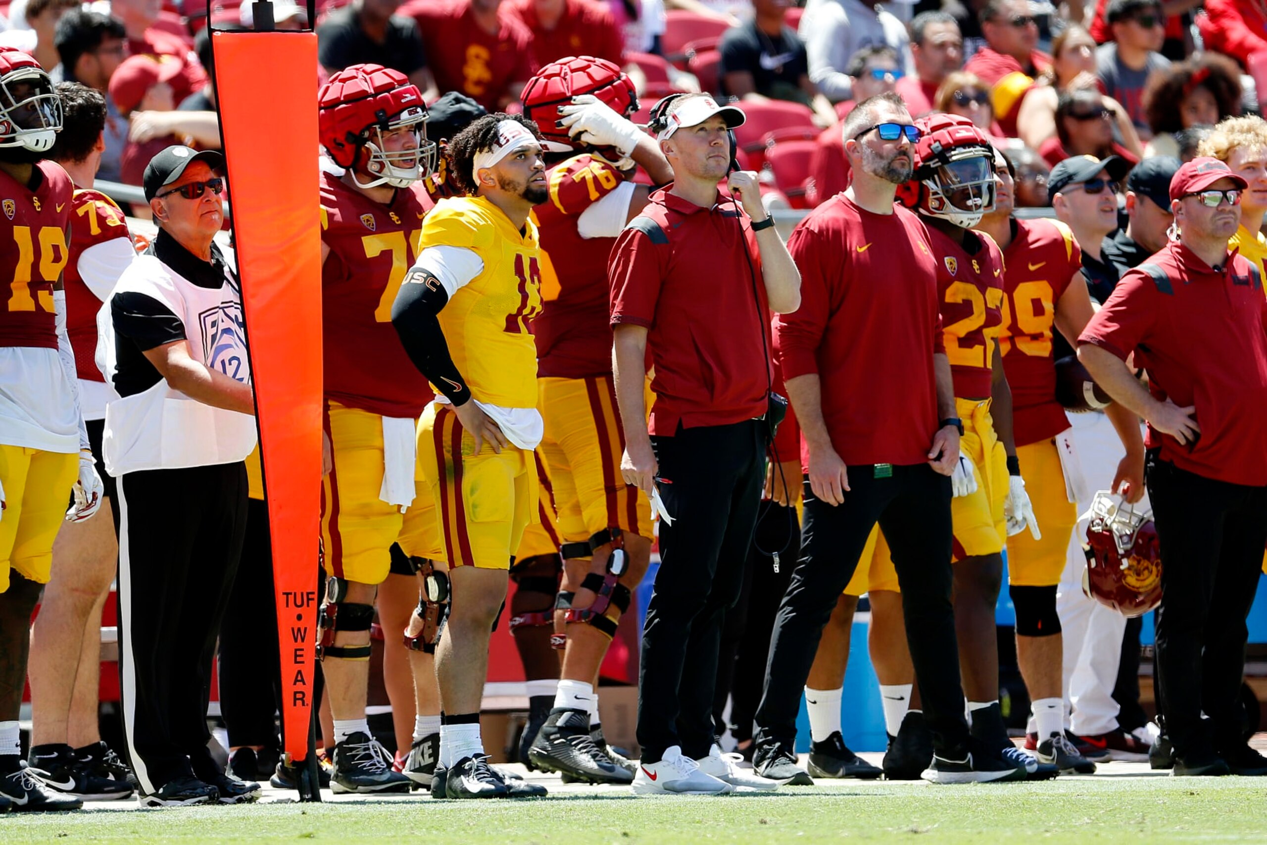 LOS ANGELES, CA - APRIL 23: Caleb Williams (13), USC quarterback, and head coach Lincoln Riley, in the USC Football Spring Game at the Los Angeles Memorial Coliseum on Saturday, April 23, 2022 in Los Angeles, CA. (Gary Coronado / Los Angeles Times via Getty Images)