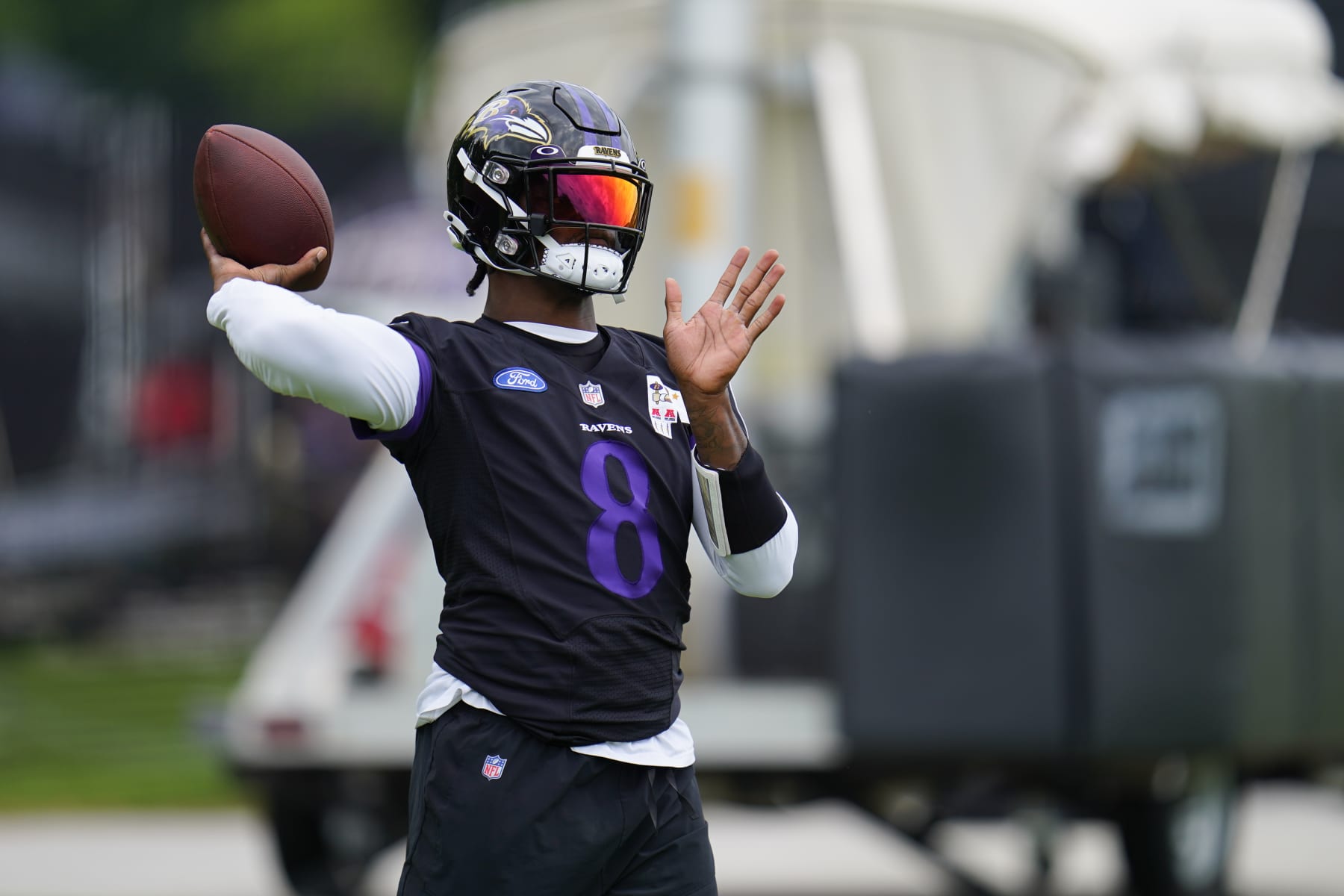 Baltimore Ravens' Lamar Jackson works out during the team's NFL football training camp, Thursday, July 28, 2022, in Owings Mills, Md. (AP Photo/Julio Cortez) Baltimore Ravens' Lamar Jackson works out during the team's NFL football training camp, Thursday, July 28, 2022, in Owings Mills, Md. (AP Photo/Julio Cortez)