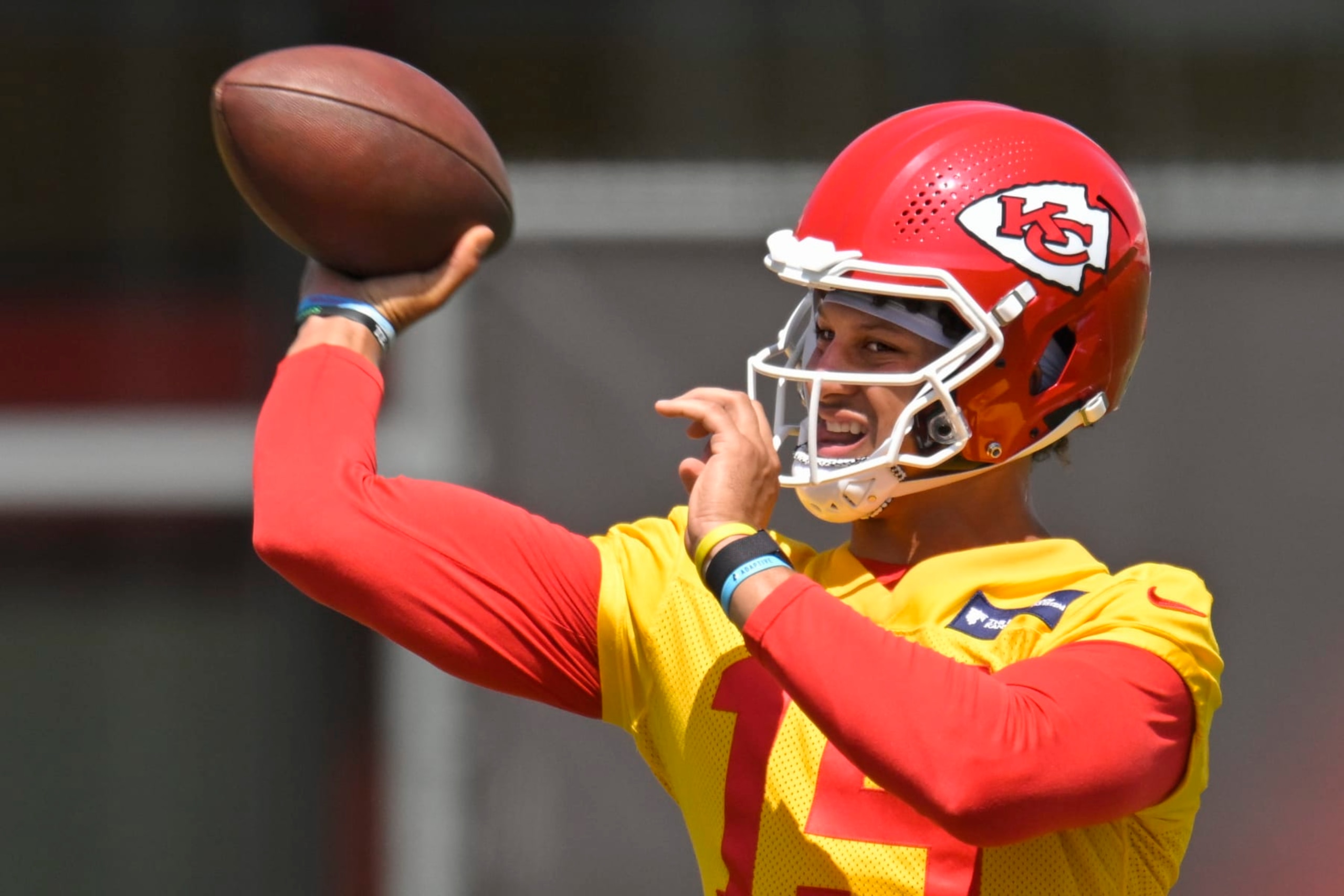 Kansas City Chiefs quarterback Patrick Mahomes throws during drills at the NFL football team's mandatory minicamp Tuesday, June 14, 2022, in Kansas City, Mo. (AP Photo/Reed Hoffmann)