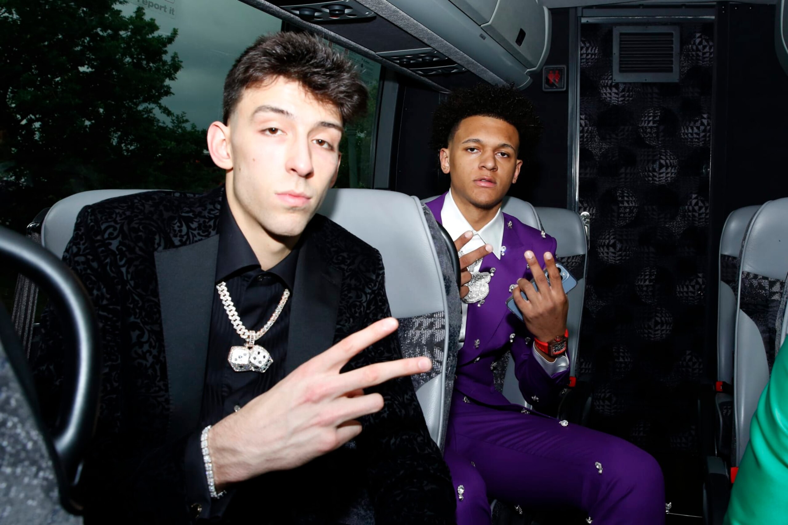 BROOKLYN, NY - JUNE 23: NBA Draft Prospects, Chet Holmgren and Paolo Banchero pose for a photo during the 2022 NBA Draft on June 23, 2022 at Barclays Center in Brooklyn, New York. NOTE TO USER: User expressly acknowledges and agrees that, by downloading and or using this photograph, User is consenting to the terms and conditions of the Getty Images License Agreement. Mandatory Copyright Notice: Copyright 2022 NBAE (Photo by Alex Nahorniak-Svenski/NBAE via Getty Images)