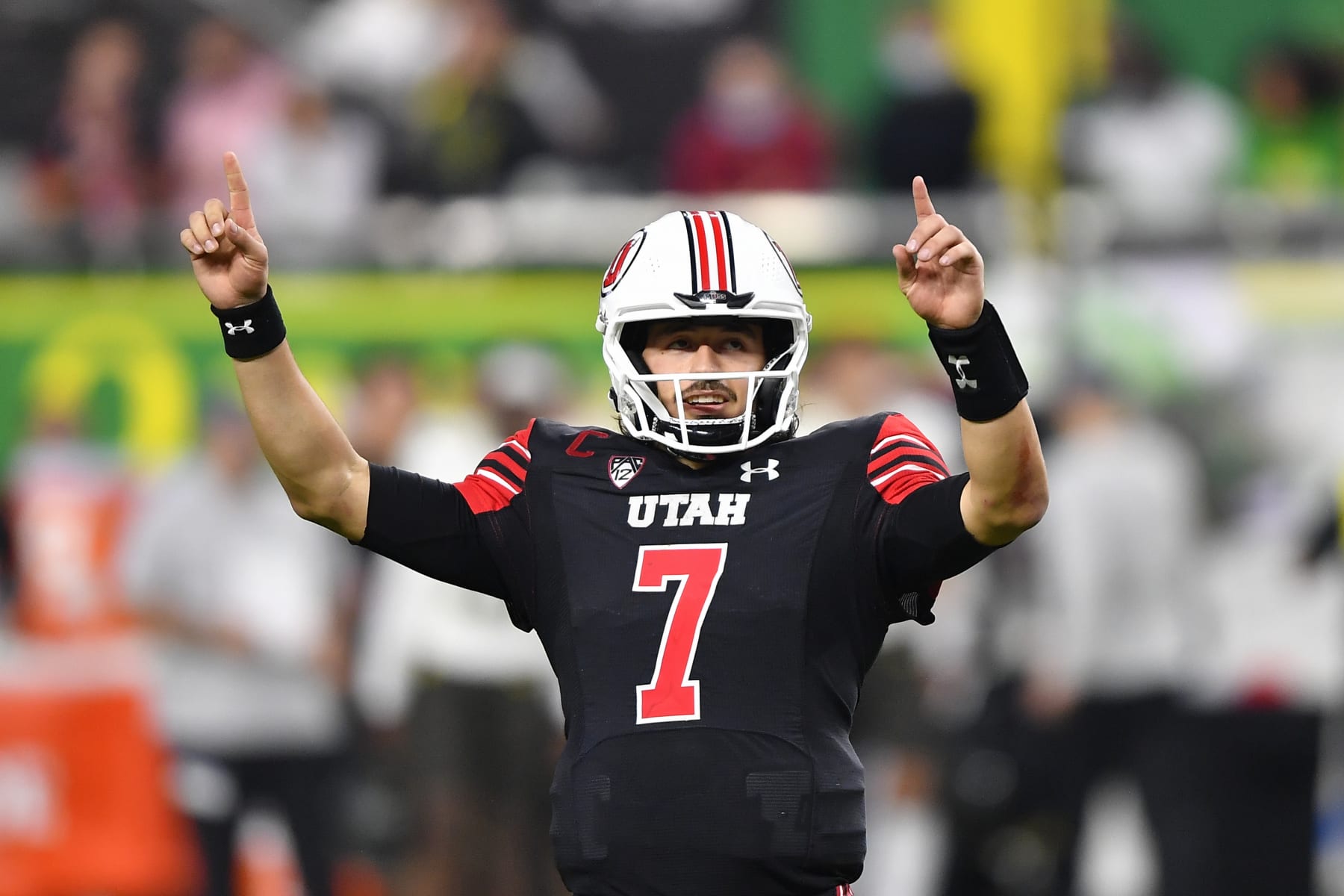 LAS VEGAS, NEVADA - DECEMBER 03: Cameron Rising #7 of the Utah Utes celebrates after the PAC-12 Football Championship football game against the Oregon Ducks at Allegiant Stadium on December 03, 2021 in Las Vegas, Nevada. The Utah Utes won 38-10. (Photo by Alika Jenner/Getty Images)