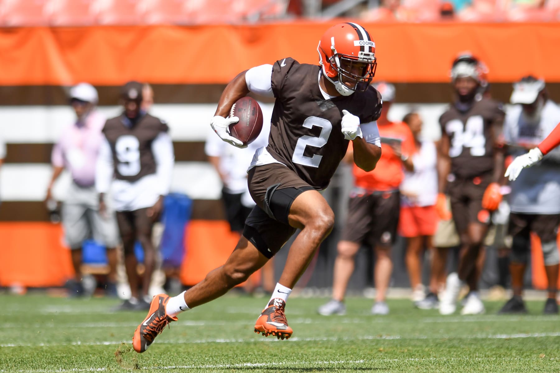 CLEVELAND, OH - JUNE 16: Amari Cooper #2 of the Cleveland Browns runs a drill during the Cleveland Browns mandatory minicamp at FirstEnergy Stadium on June 16, 2022 in Cleveland, Ohio. (Photo by Nick Cammett/Getty Images)