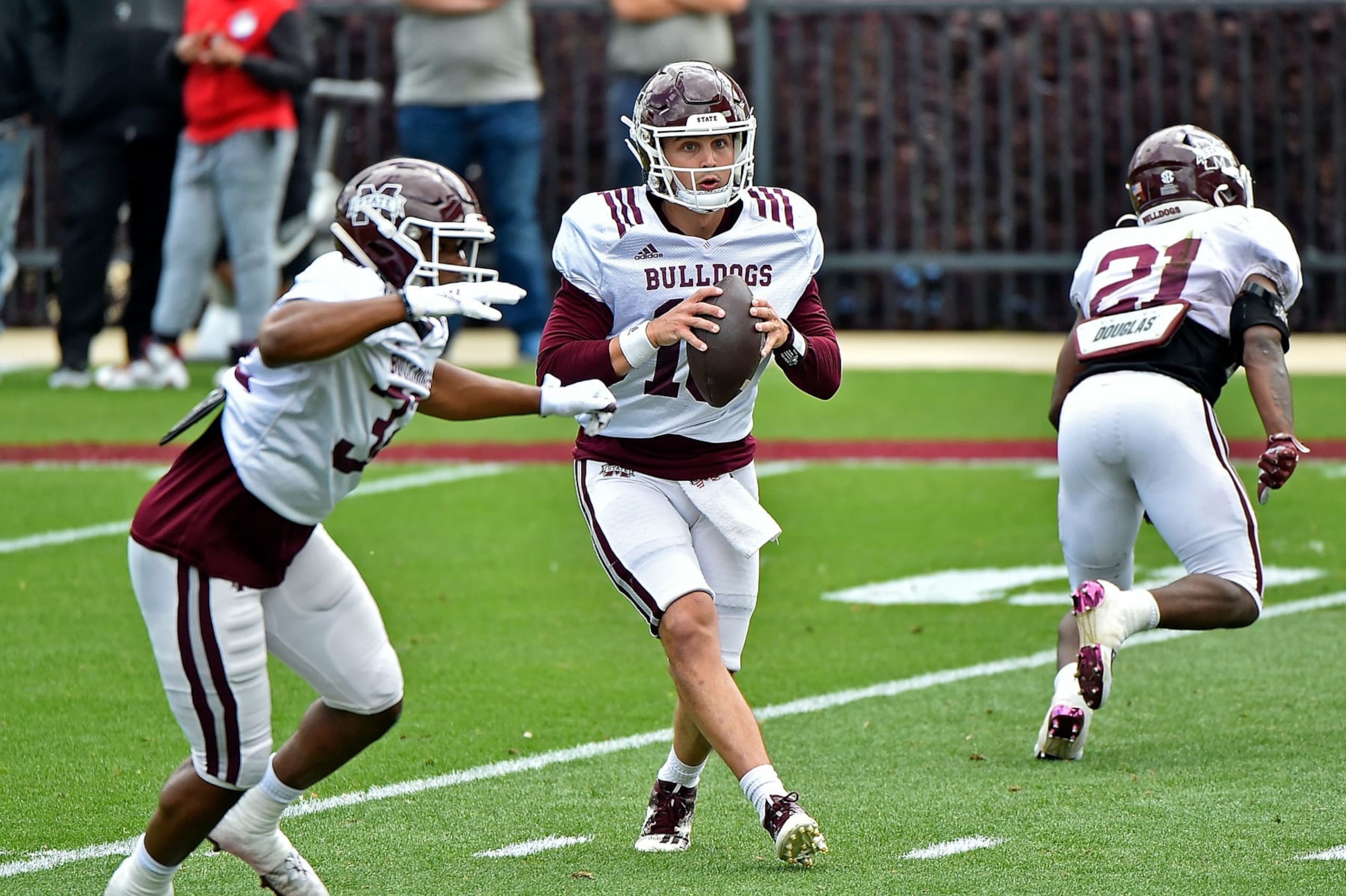 STARKVILLE, MISSISSIPPI - APRIL 17: Quarterback Jack Abraham #16 drops back to pass during the Maroon and White spring game of the Mississippi State Bulldogs at Davis Wade Stadium on April 17, 2021 in Starkville, Mississippi. (Photo by Justin Ford/Getty Images)