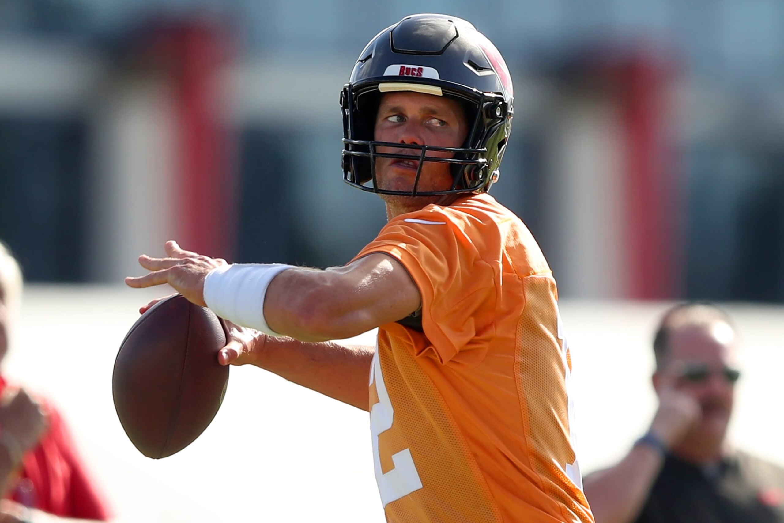 TAMPA, FL - JUL 30: Tampa Bay Buccaneers quarterback Tom Brady (12) throws a pass during the Tampa Bay Buccaneers Training Camp on July 30, 2022 at the AdventHealth Training Center at One Buccaneer Place in Tampa, Florida. (Photo by Cliff Welch/Icon Sportswire via Getty Images)