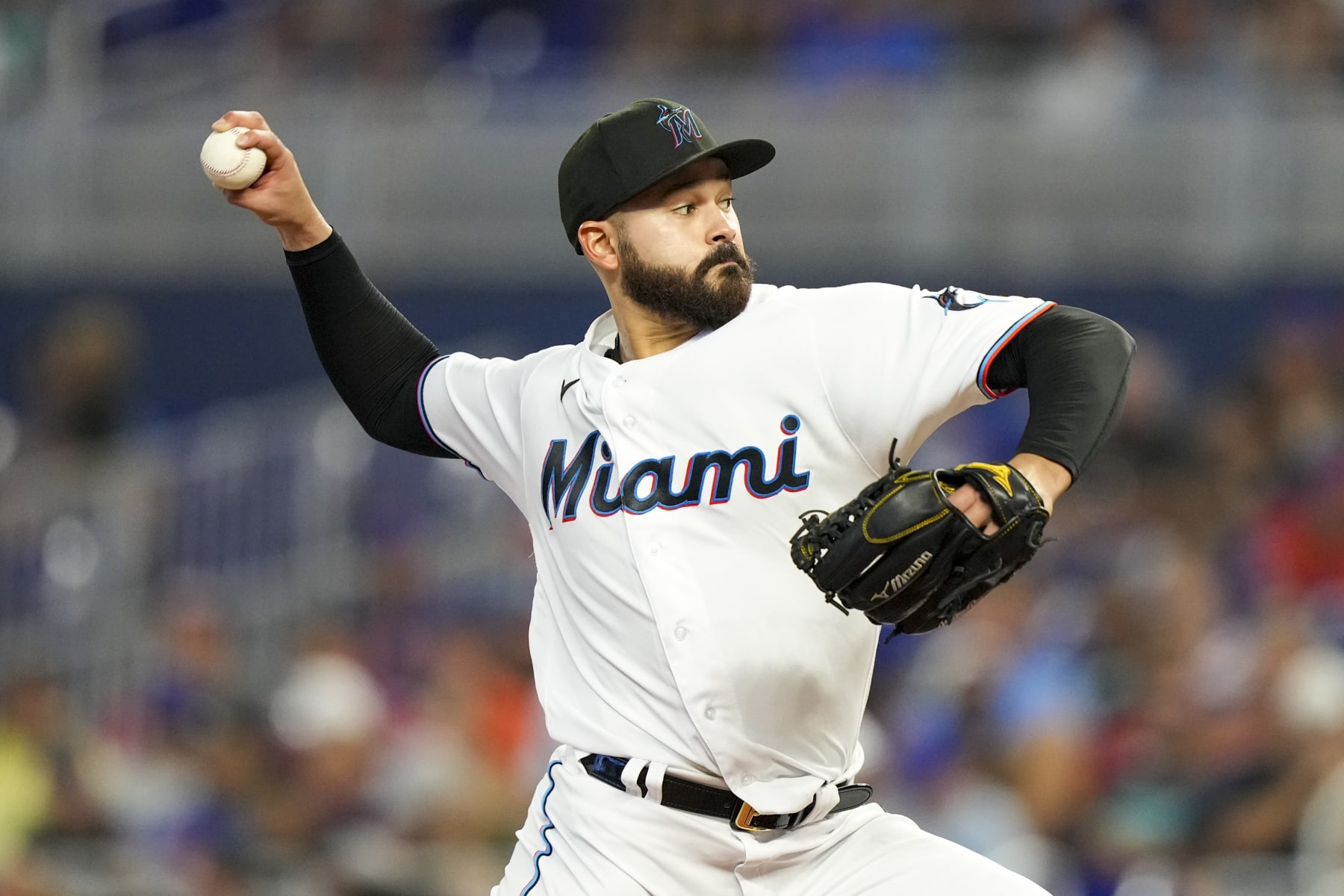 MIAMI, FL - JULY 31: Pablo Lopez #49 of the Miami Marlins throws a pitch during the second inning against the New York Mets at loanDepot park on July 31, 2022 in Miami, Florida. (Photo by Eric Espada/Getty Images)