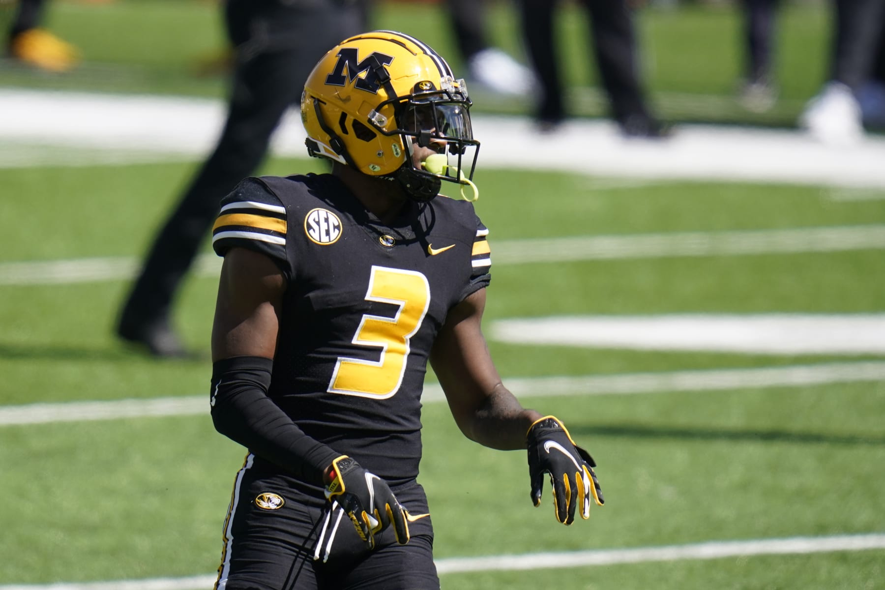 Missouri wide receiver Luther Burden III takes up his position during an NCAA college football intra-squad spring game Saturday, March 19, 2022, in Columbia, Mo. (AP Photo/Jeff Roberson)