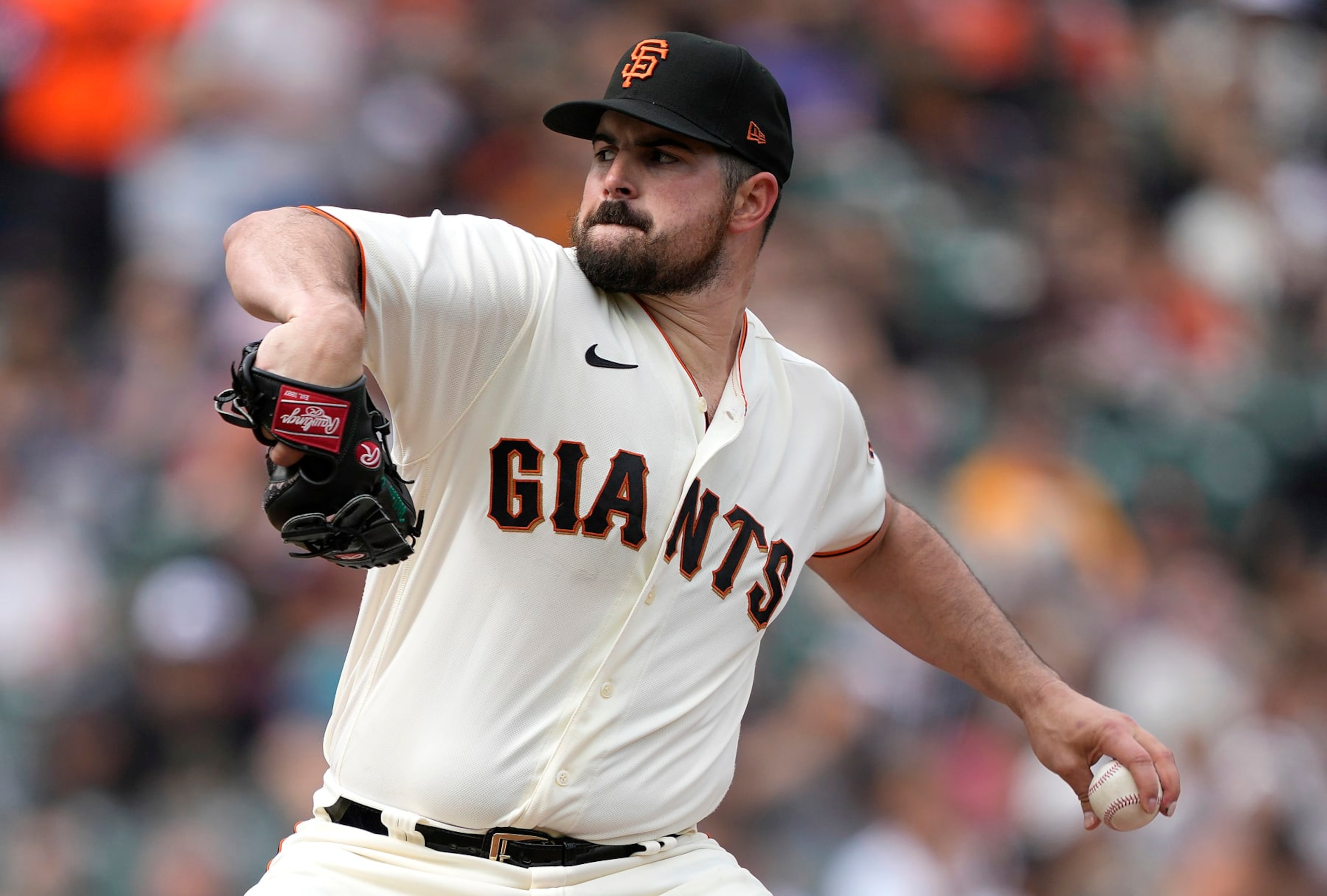 SAN FRANCISCO, CALIFORNIA - JULY 31: Carlos Rodon #16 of the San Francisco Giants pitches against the Chicago Cubs in the top of the first inning at Oracle Park on July 31, 2022 in San Francisco, California. (Photo by Thearon W. Henderson/Getty Images) SAN FRANCISCO, CALIFORNIA - JULY 31: Carlos Rodon #16 of the San Francisco Giants pitches against the Chicago Cubs in the top of the first inning at Oracle Park on July 31, 2022 in San Francisco, California. (Photo by Thearon W. Henderson/Getty Images)