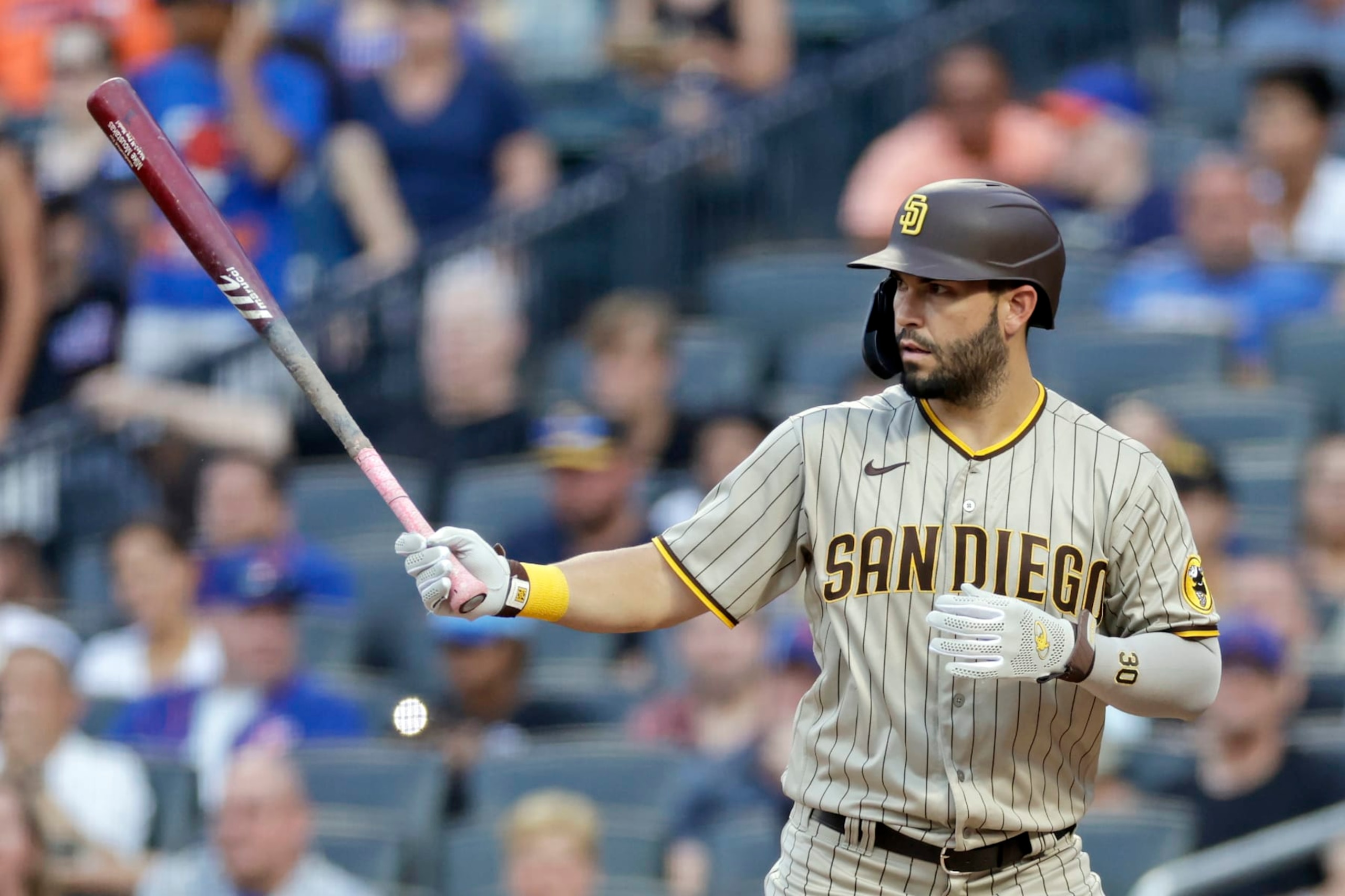 NEW YORK, NY - JULY 24: Eric Hosmer #30 of the San Diego Padres at bat during the first inning against the New York Mets at Citi Field on July 24, 2022 in New York City. (Photo by Adam Hunger/Getty Images)