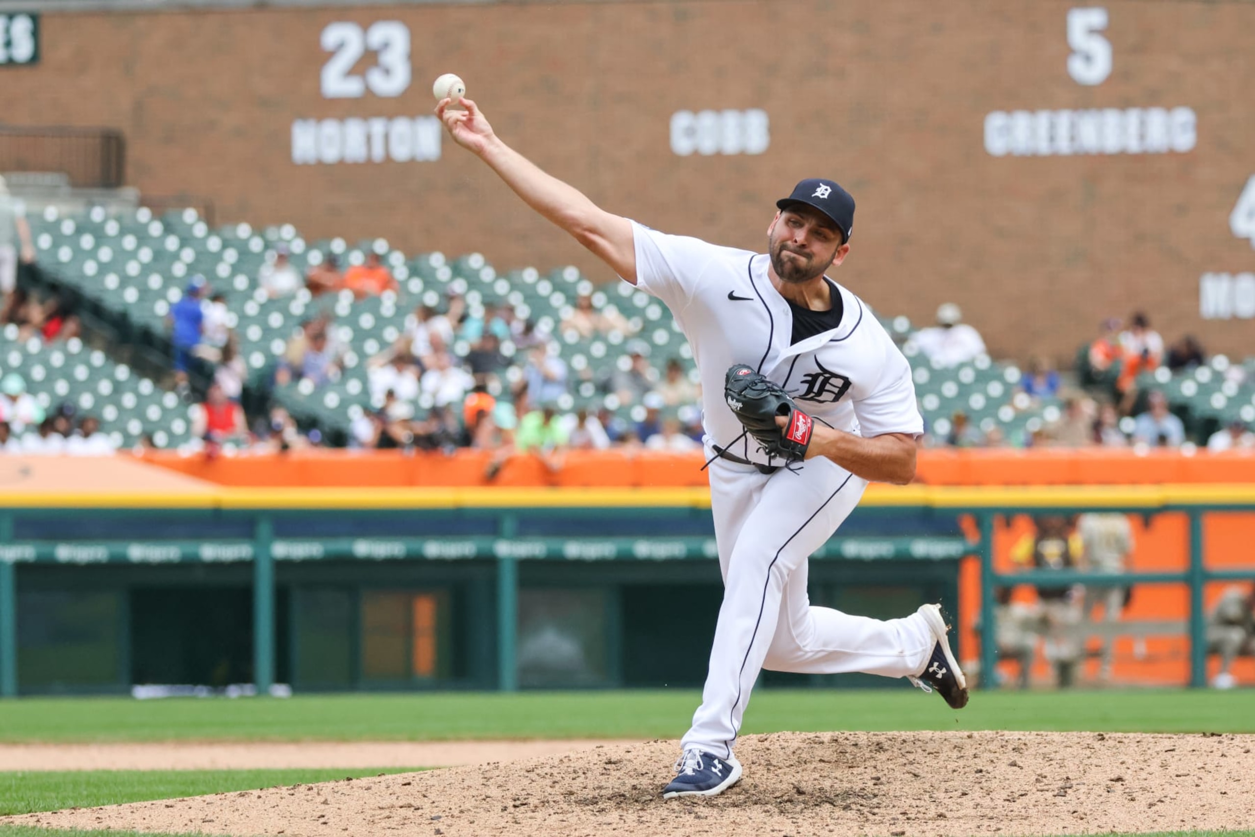 DETROIT, MI - JULY 27:  Detroit Tigers relief pitcher Michael Fulmer (32) pitches during a regular season Major League Baseball game between the San Diego Padres and the Detroit Tigers on July 27, 2022 at Comerica Park in Detroit, Michigan. (Photo by Scott W. Grau/Icon Sportswire via Getty Images)