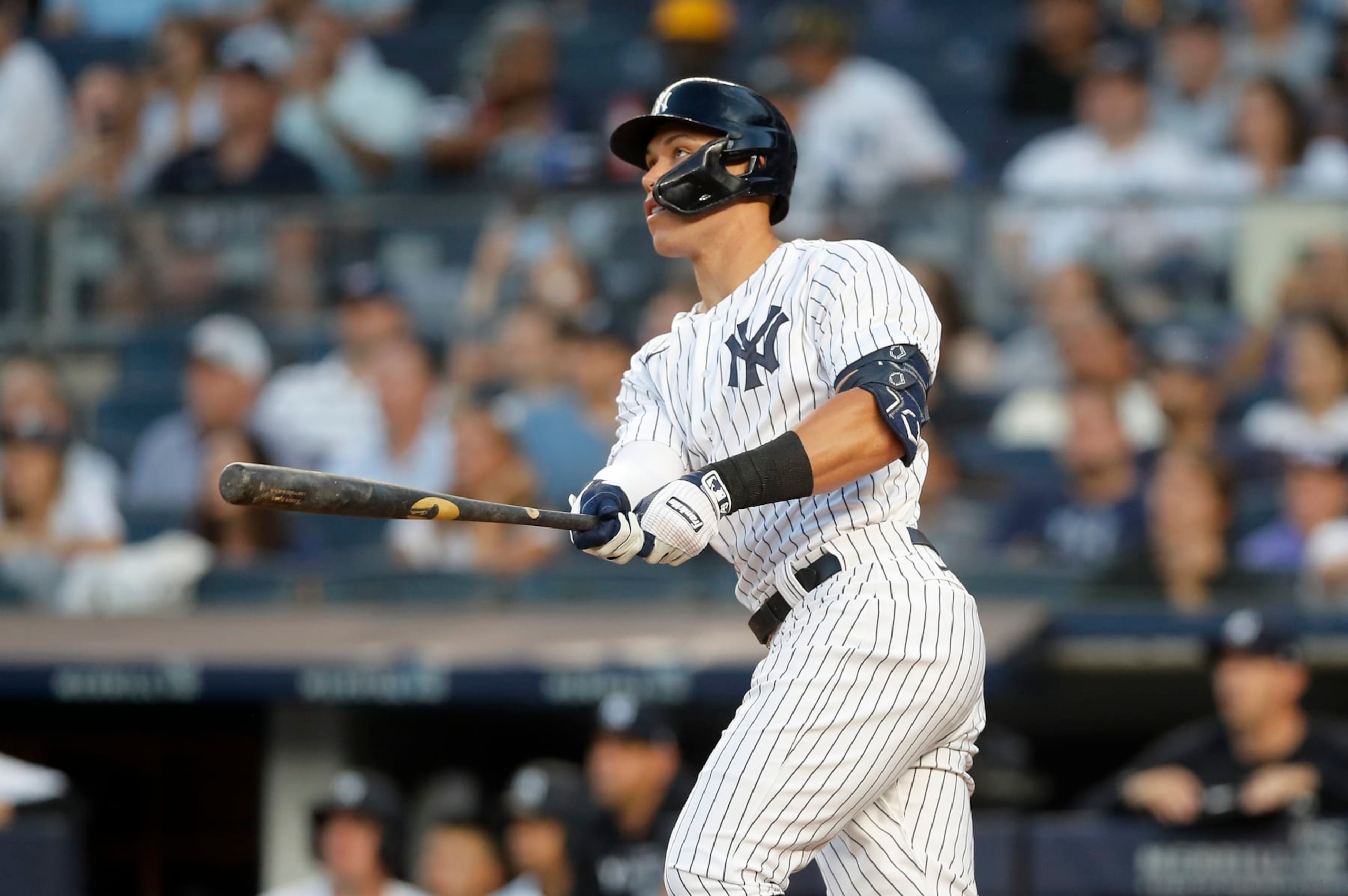 NEW YORK, NEW YORK - AUGUST 01: Aaron Judge #99 of the New York Yankees follows through on his second inning two run home run against the Seattle Mariners at Yankee Stadium on August 01, 2022 in New York City. (Photo by Jim McIsaac/Getty Images) NEW YORK, NEW YORK - AUGUST 01: Aaron Judge #99 of the New York Yankees follows through on his second inning two run home run against the Seattle Mariners at Yankee Stadium on August 01, 2022 in New York City. (Photo by Jim McIsaac/Getty Images)