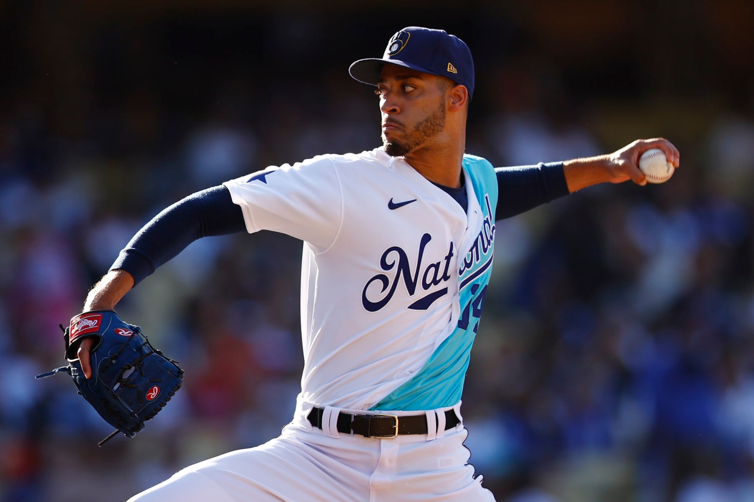 LOS ANGELES, CALIFORNIA - JULY 16: Antoine Kelly #14 of the National League pitches during the SiriusXM All-Star Futures Game against the American League at Dodger Stadium on July 16, 2022 in Los Angeles, California. (Photo by Ronald Martinez/Getty Images)
