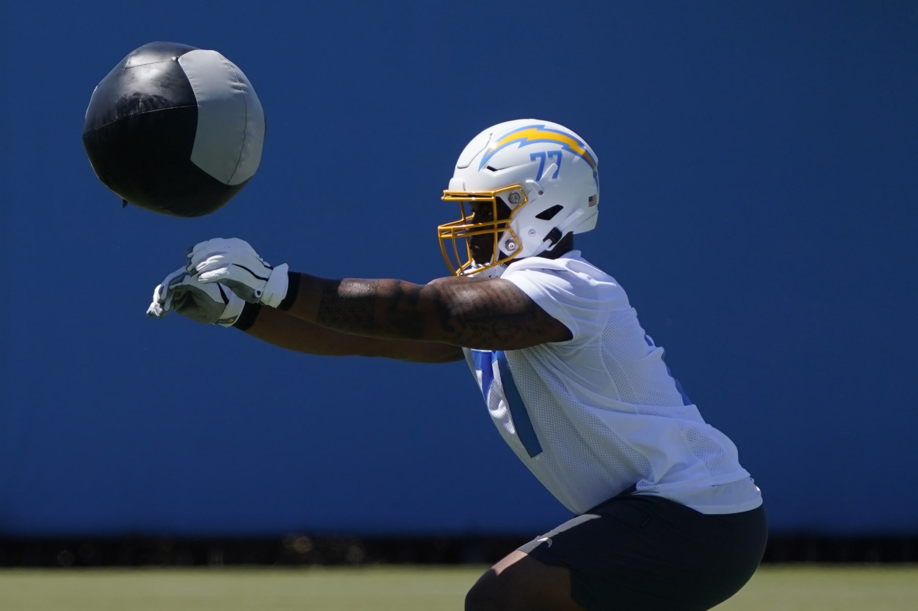 Los Angeles Chargers offensive lineman Zion Johnson during an NFL football rookie mini camp Friday, May 13, 2022, in Costa Mesa, Calif. (AP Photo/Marcio Jose Sanchez)