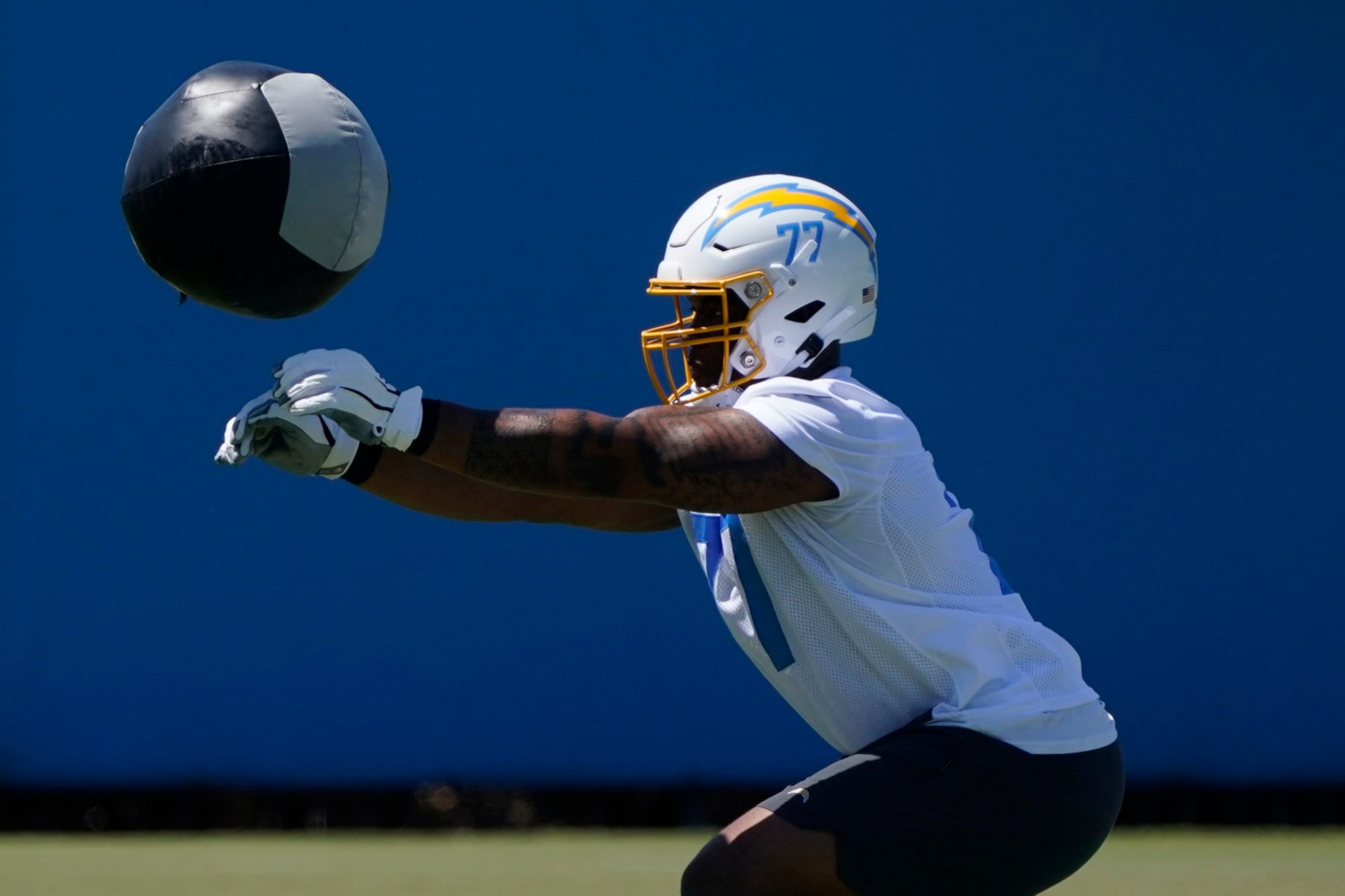 Los Angeles Chargers offensive lineman Zion Johnson during an NFL football rookie mini camp Friday, May 13, 2022, in Costa Mesa, Calif. (AP Photo/Marcio Jose Sanchez)