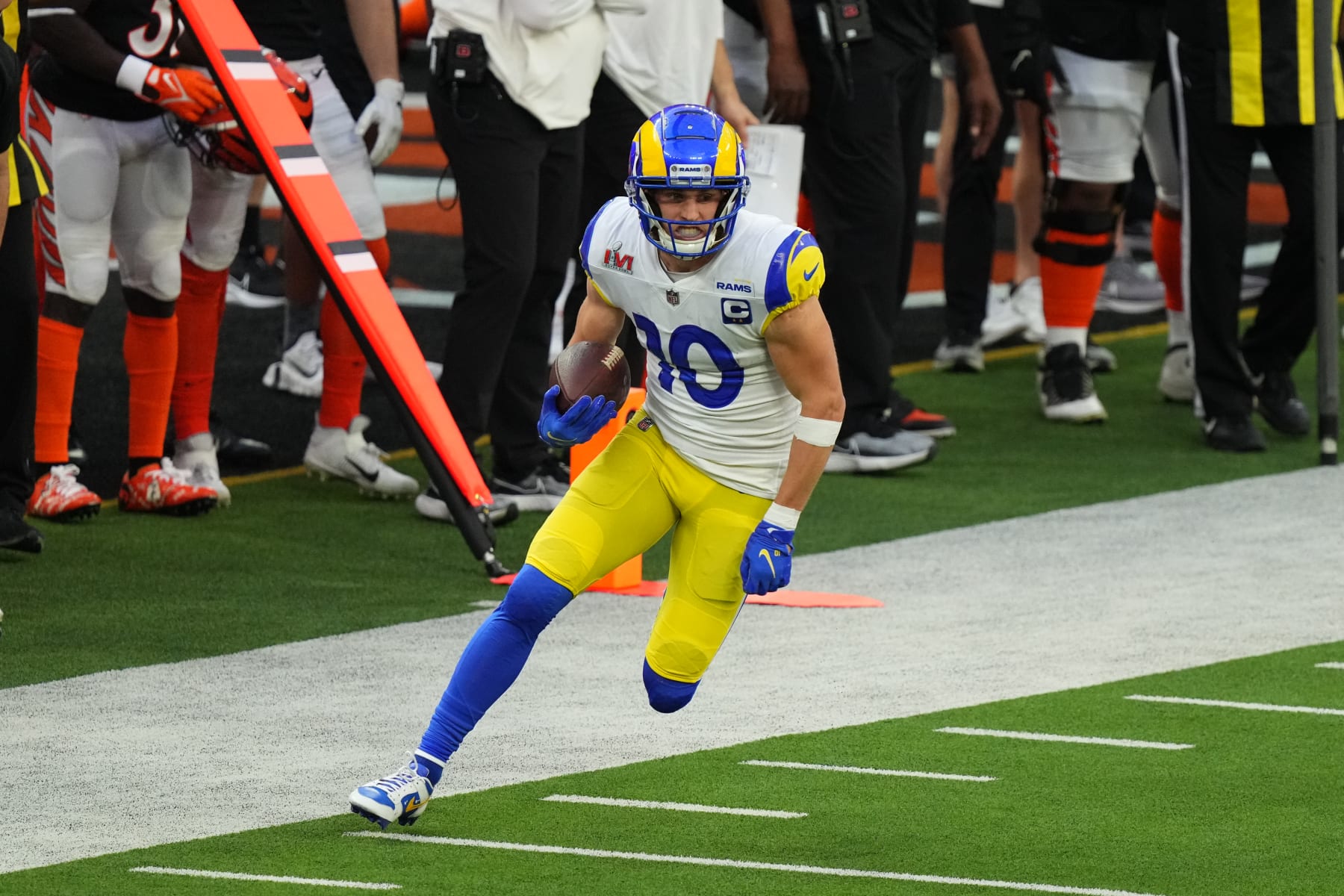 INGLEWOOD, CALIFORNIA - FEBRUARY 13: Cooper Kupp #10 of the Los Angeles Rams runs the ball during to the NFL Super Bowl LVI football game against the Cincinnati Bengals at SoFi Stadium on February 13, 2022 in Inglewood, California. (Photo by Cooper Neill/Getty Images)