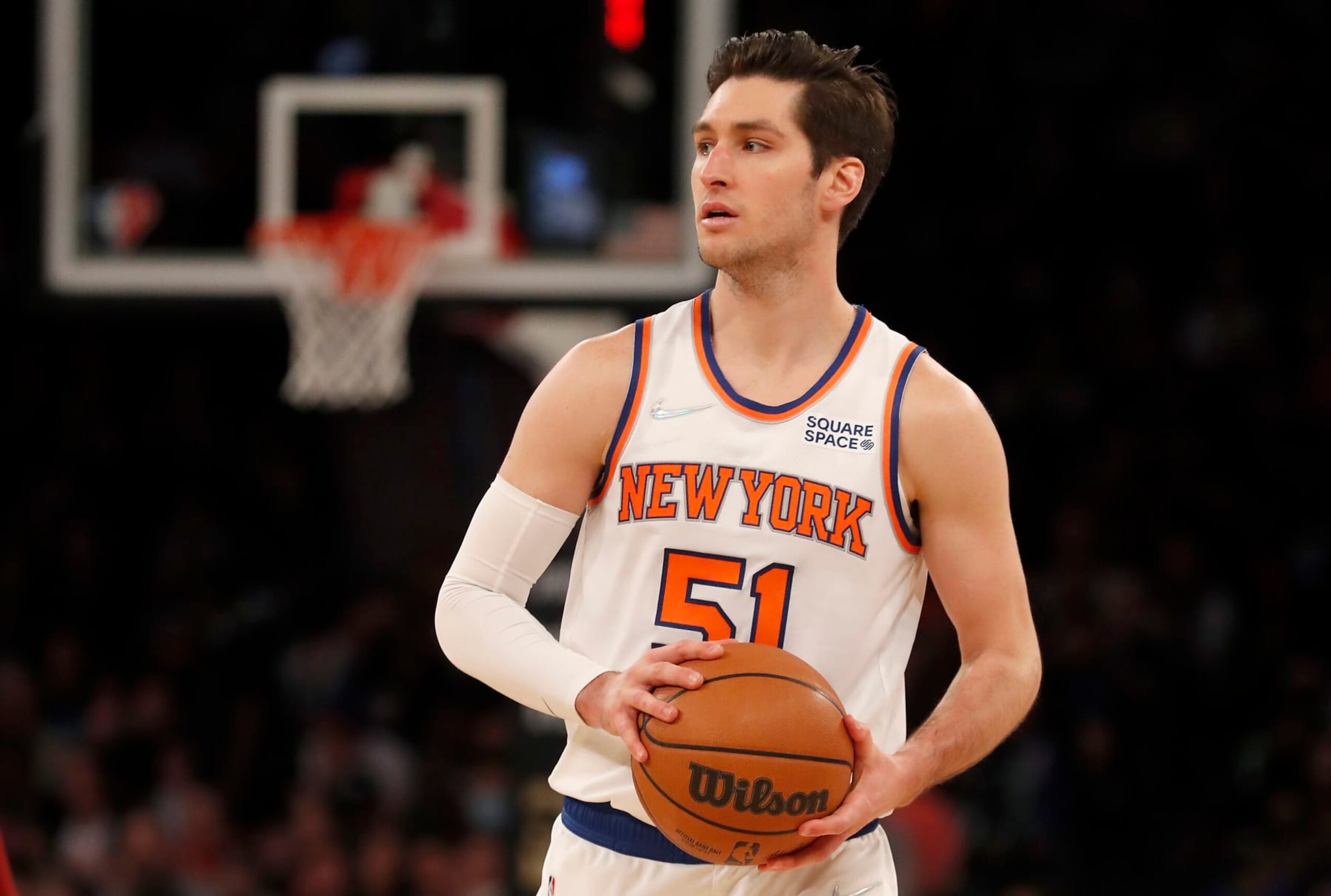 NEW YORK, NEW YORK - APRIL 02:  Ryan Arcidiacono #51 of the New York Knicks in action against the Cleveland Cavaliers at Madison Square Garden on April 02, 2022 in New York City. The Cavaliers defeated the Knicks 119-101. NOTE TO USER: User expressly acknowledges and agrees that, by downloading and or using this photograph, User is consenting to the terms and conditions of the Getty Images License Agreement. (Photo by Jim McIsaac/Getty Images)