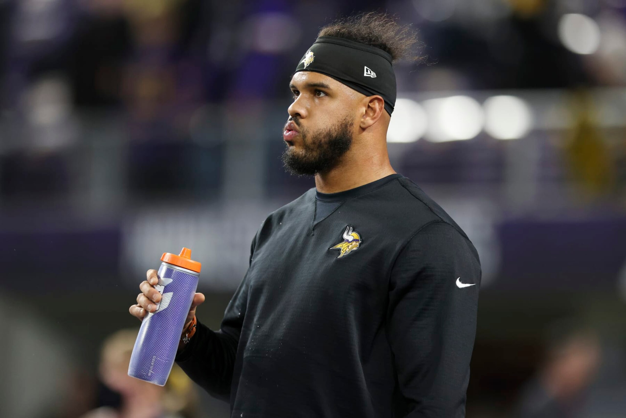 Minnesota Vikings outside linebacker Anthony Barr (55) on the field during pregame warmups prior to an NFL football game against the Pittsburgh Steelers, Thursday, Dec. 9, 2021 in Minneapolis. Minnesota won 36-28. (AP Photo/Stacy Bengs)