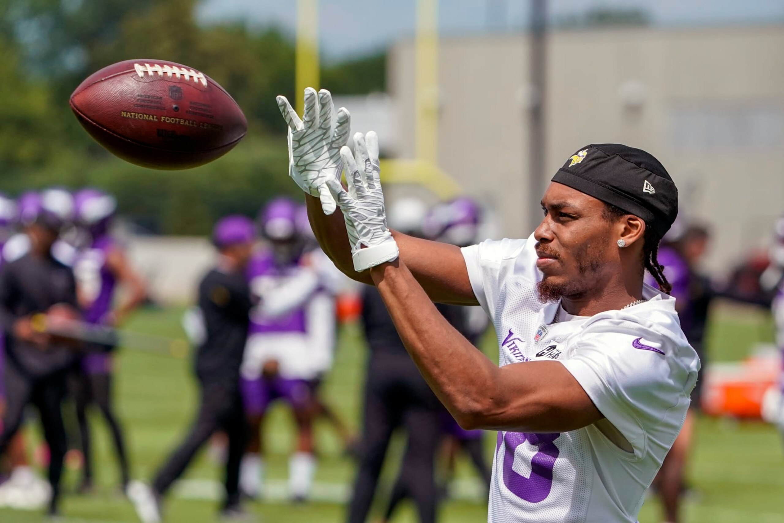 EAGAN, MN - JULY 27: Minnesota Vikings wide receiver Justin Jefferson (18) catches a pass during the first day of Minnesota Vikings Training Camp at TCO Performance Center on July 27, 2022 in Eagan, Minnesota.(Photo by Nick Wosika/Icon Sportswire via Getty Images) EAGAN, MN - JULY 27: Minnesota Vikings wide receiver Justin Jefferson (18) catches a pass during the first day of Minnesota Vikings Training Camp at TCO Performance Center on July 27, 2022 in Eagan, Minnesota.(Photo by Nick Wosika/Icon Sportswire via Getty Images)