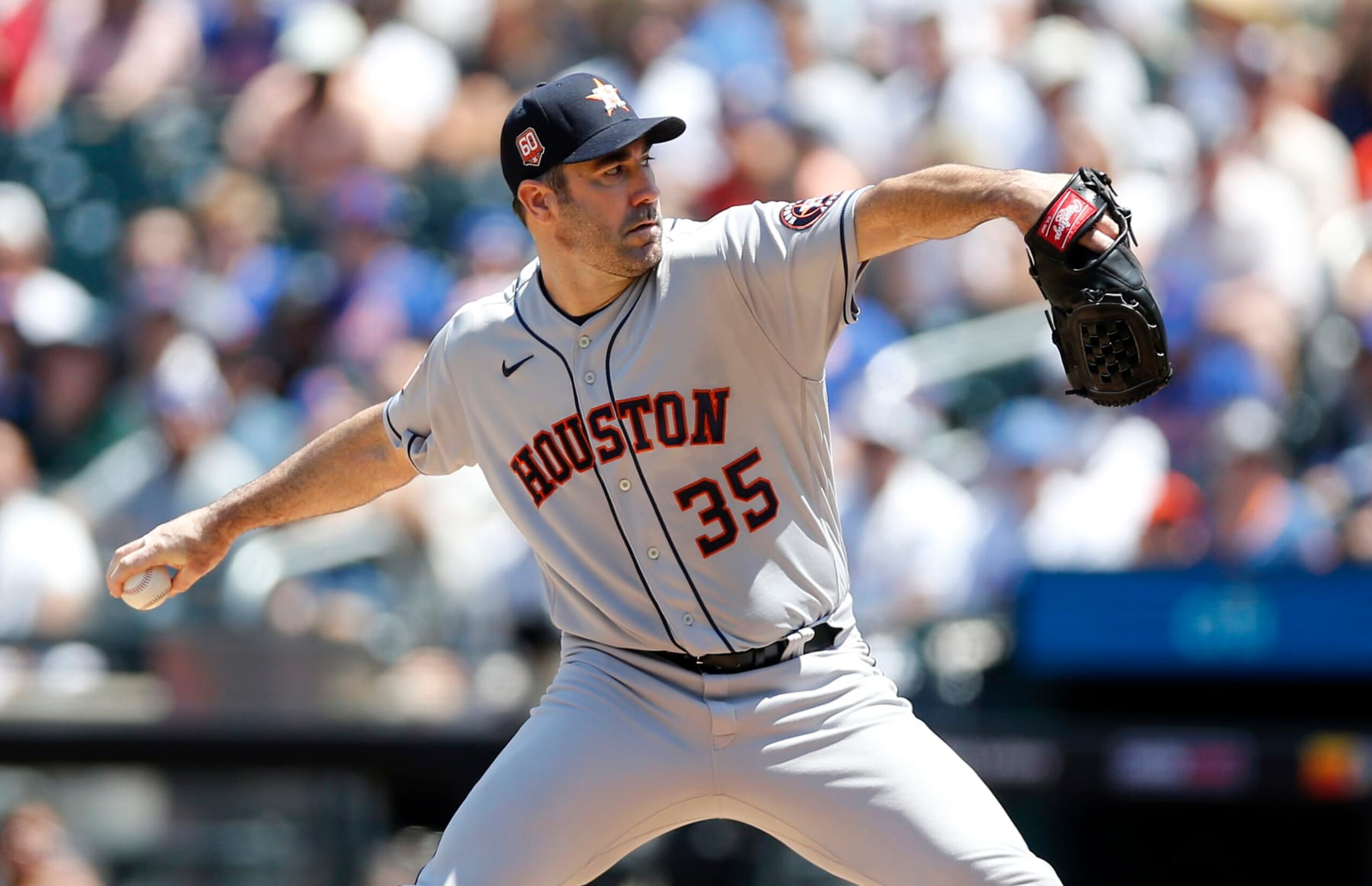 NEW YORK, NEW YORK - JUNE 29: (NEW YORK DAILIES OUT) Justin Verlander #35 of the Houston Astros in action against the New York Mets at Citi Field on June 29, 2022 in New York City. The Astros defeated the Mets 2-0. (Photo by Jim McIsaac/Getty Images) NEW YORK, NEW YORK - JUNE 29: (NEW YORK DAILIES OUT) Justin Verlander #35 of the Houston Astros in action against the New York Mets at Citi Field on June 29, 2022 in New York City. The Astros defeated the Mets 2-0. (Photo by Jim McIsaac/Getty Images)