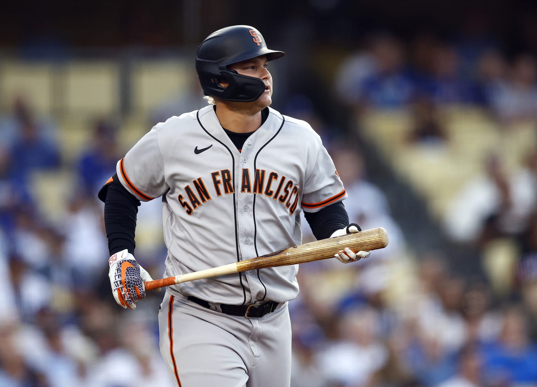 LOS ANGELES, CALIFORNIA - JULY 21:  Joc Pederson #23 of the San Francisco Giants at Dodger Stadium on July 21, 2022 in Los Angeles, California. (Photo by Ronald Martinez/Getty Images)