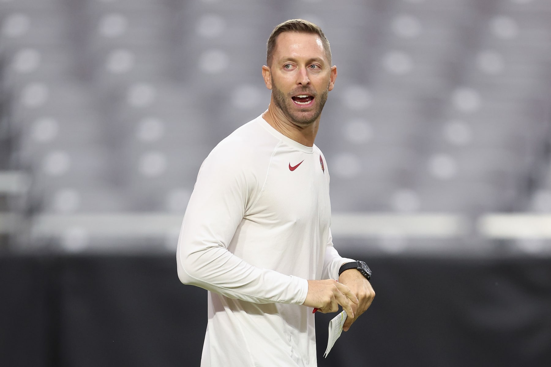 GLENDALE, ARIZONA - AUGUST 03: Head coach Kliff Kingbury of the Arizona Cardinals participants in a team training camp at State Farm Stadium on August 03, 2022 in Glendale, Arizona. (Photo by Christian Petersen/Getty Images)