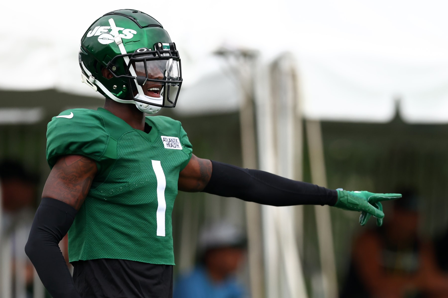 FLORHAM PARK, NJ - AUGUST 01: Cornerbacks Sauce Gardner #1 of the New York Jets during training camp at Atlantic Health Jets Training Center on August 1, 2022 in Florham Park, New Jersey. (Photo by Rich Schultz/Getty Images)