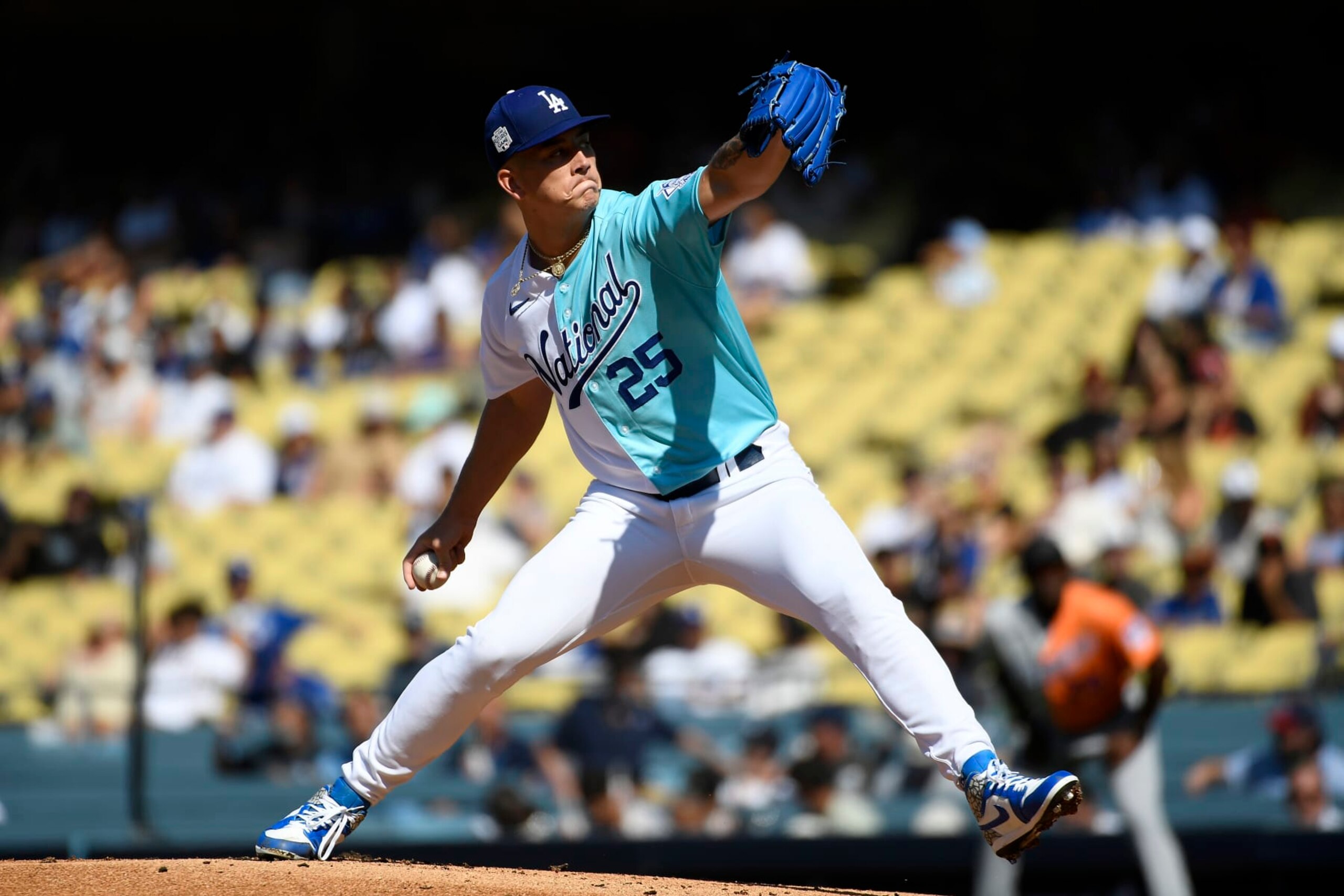 LOS ANGELES, CALIFORNIA - JULY 16: Bobby Miller #25 of the National League pitches during the SiriusXM All-Star Futures Game against the American League at Dodger Stadium on July 16, 2022 in Los Angeles, California. (Photo by Kevork Djansezian/Getty Images)