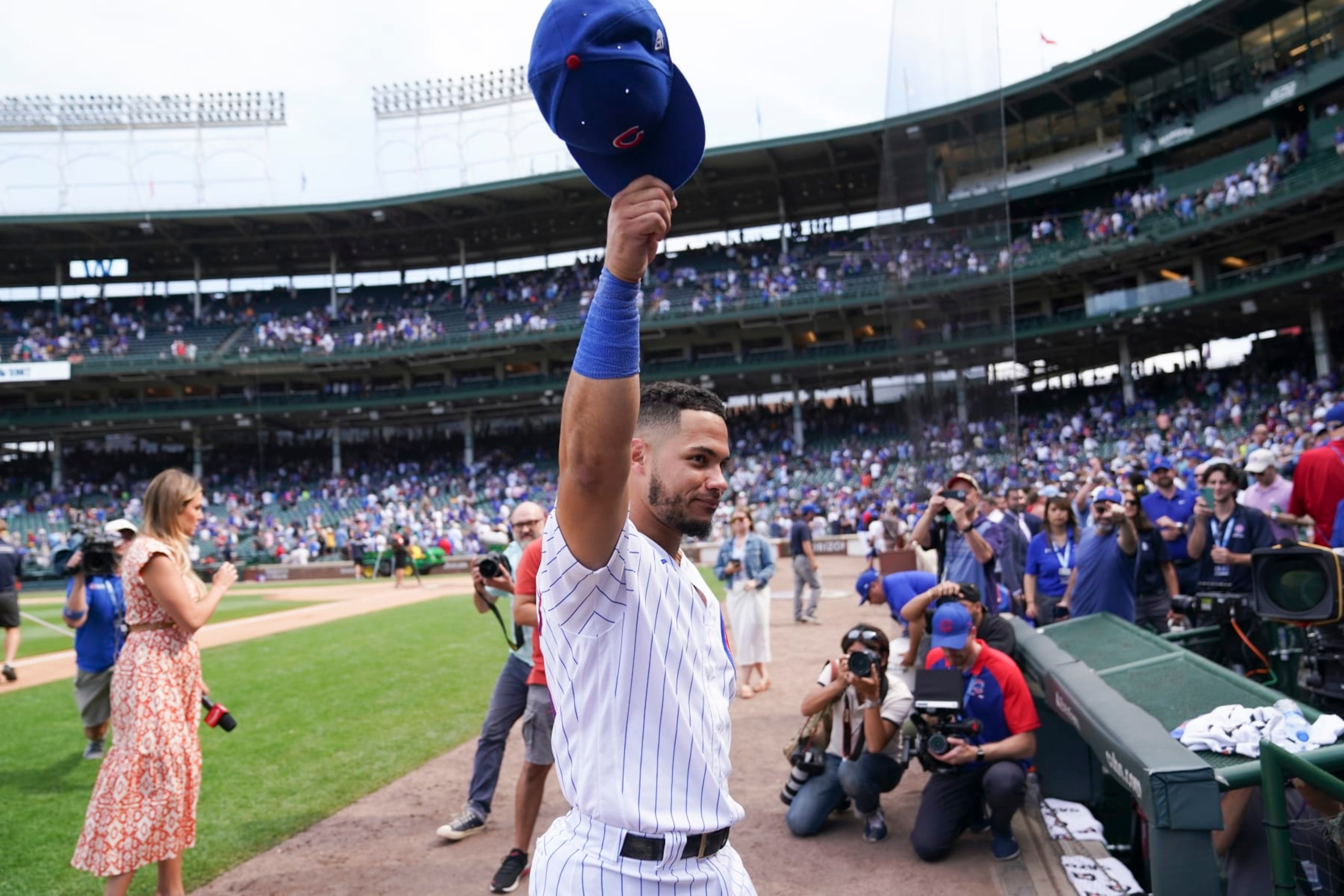 CHICAGO, ILLINOIS - JULY 25: Willson Contreras #40 of the Chicago Cubs waves to the fans following a game against the Pittsburgh Pirates at Wrigley Field on July 25, 2022 in Chicago, Illinois. (Photo by Nuccio DiNuzzo/Getty Images)