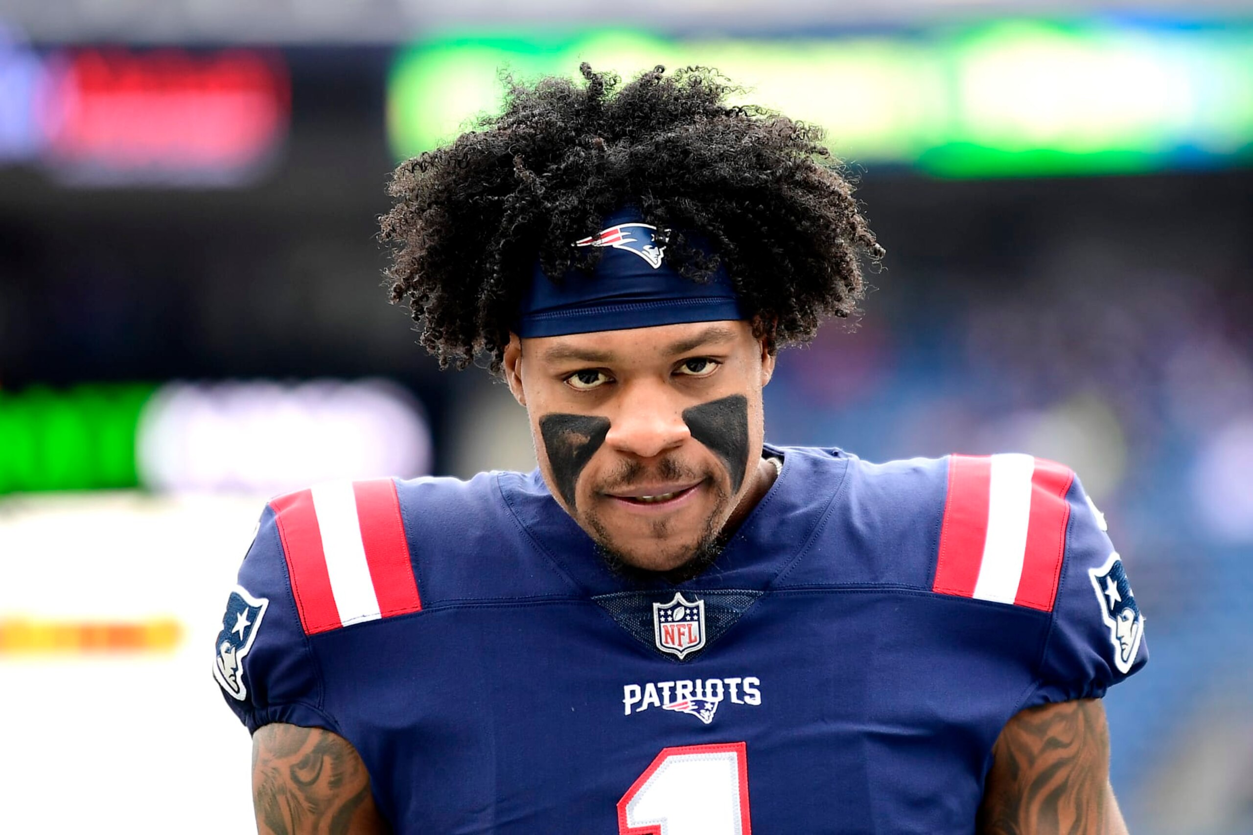 FOXBOROUGH, MASSACHUSETTS - NOVEMBER 28: N'Keal Harry #1 of the New England Patriots looks on during warm-up before the game against the Tennessee Titans at Gillette Stadium on November 28, 2021 in Foxborough, Massachusetts. (Photo by Billie Weiss/Getty Images) FOXBOROUGH, MASSACHUSETTS - NOVEMBER 28: N'Keal Harry #1 of the New England Patriots looks on during warm-up before the game against the Tennessee Titans at Gillette Stadium on November 28, 2021 in Foxborough, Massachusetts. (Photo by Billie Weiss/Getty Images)