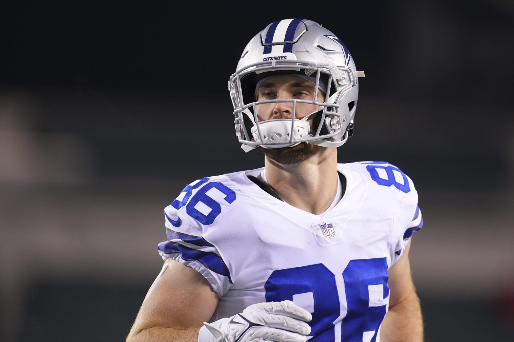 PHILADELPHIA, PA - JANUARY 08: Dalton Schultz #86 of the Dallas Cowboys walks off the field after the game against the Philadelphia Eagles at Lincoln Financial Field on January 8, 2022 in Philadelphia, Pennsylvania. (Photo by Mitchell Leff/Getty Images)
