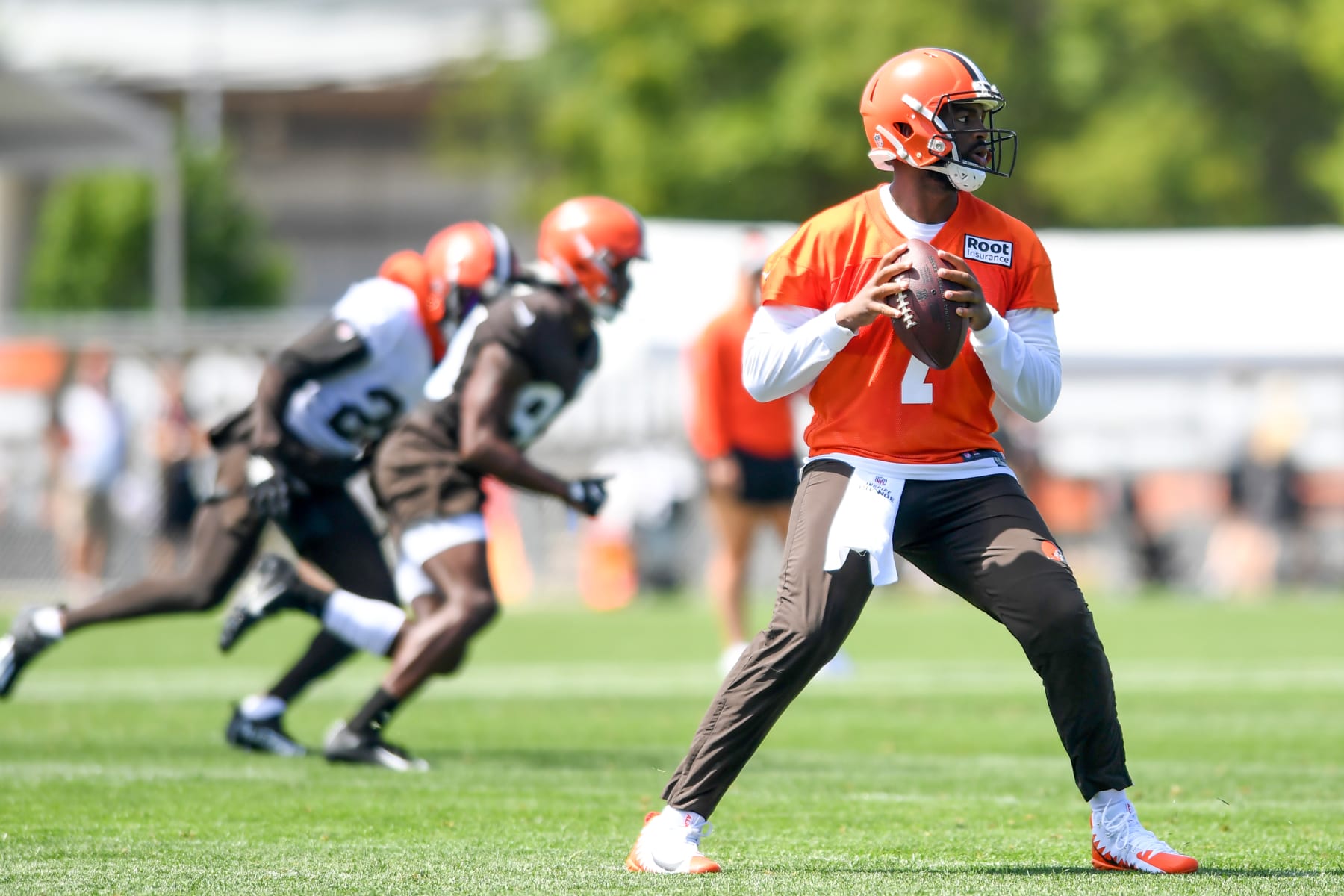 BEREA, OH - JULY 30: Jacoby Brissett #7 of the Cleveland Browns looks to pass during Cleveland Browns training camp at CrossCountry Mortgage Campus on July 30, 2022 in Berea, Ohio. (Photo by Nick Cammett/Diamond Images via Getty Images)