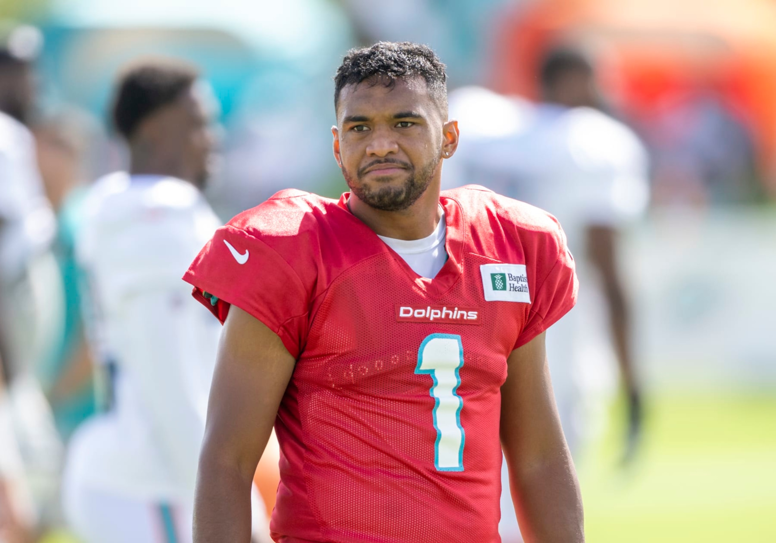 MIAMI GARDENS, FL - AUGUST 06: Miami Dolphins quarterback Tua Tagovailoa (1) on the filed during a practice session at the Miami Dolphins training camp at Baptist Health Training Complex on August 6, 2022 in Miami Gardens, Florida. (Photo by Doug Murray/Icon Sportswire via Getty Images)