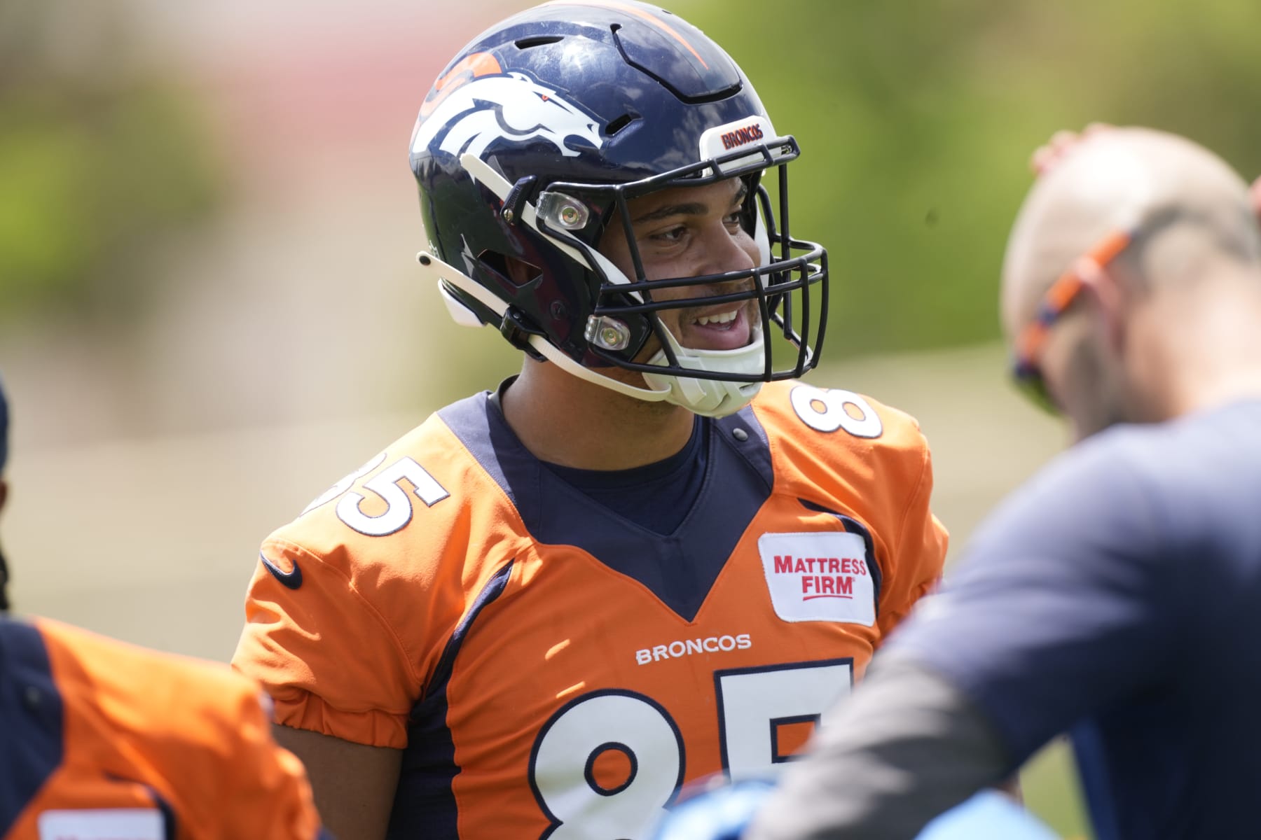 Denver Broncos tight end Albert Okwuegbunam takes part in drills at the NFL football team's headquarters Monday, June 6, 2022, in Centennial, Colo. (AP Photo/David Zalubowski)
