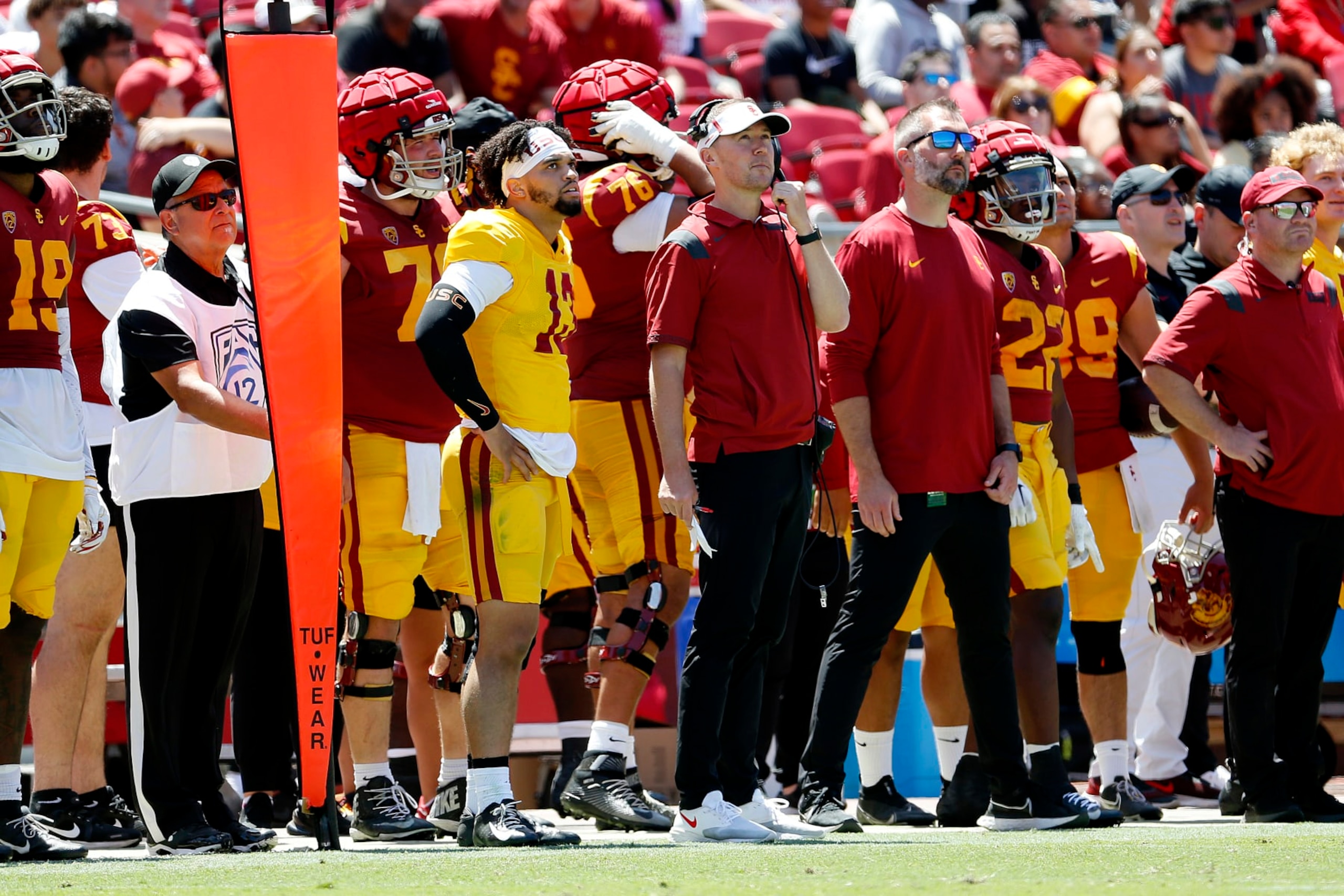 LOS ANGELES, CA - APRIL 23: Caleb Williams (13), USC quarterback, and head coach Lincoln Riley, in the USC Football Spring Game at the Los Angeles Memorial Coliseum on Saturday, April 23, 2022 in Los Angeles, CA. (Gary Coronado / Los Angeles Times via Getty Images)