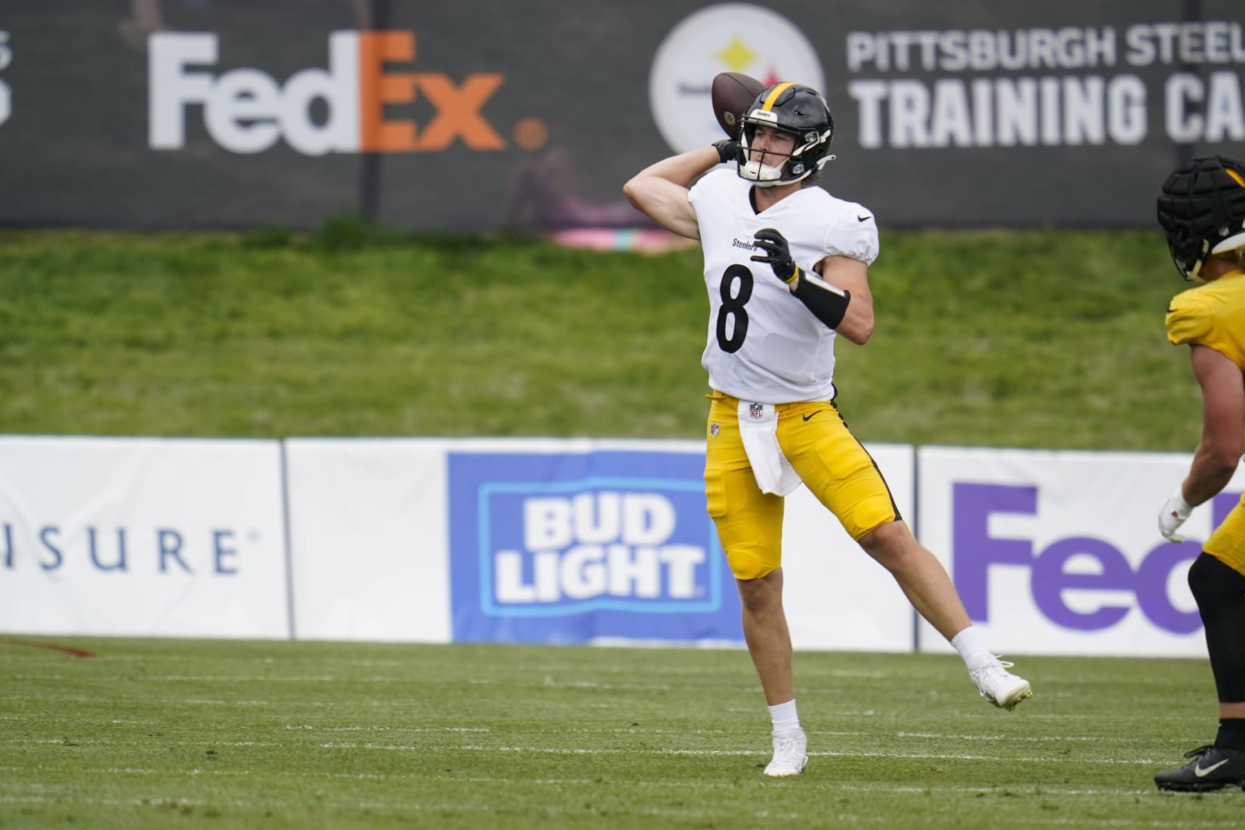Pittsburgh Steelers quarterback Kenny Pickett makes a pass during practice at their NFL football training camp facility in Latrobe, Pa., Monday, Aug. 1, 2022. (AP Photo/Keith Srakocic)