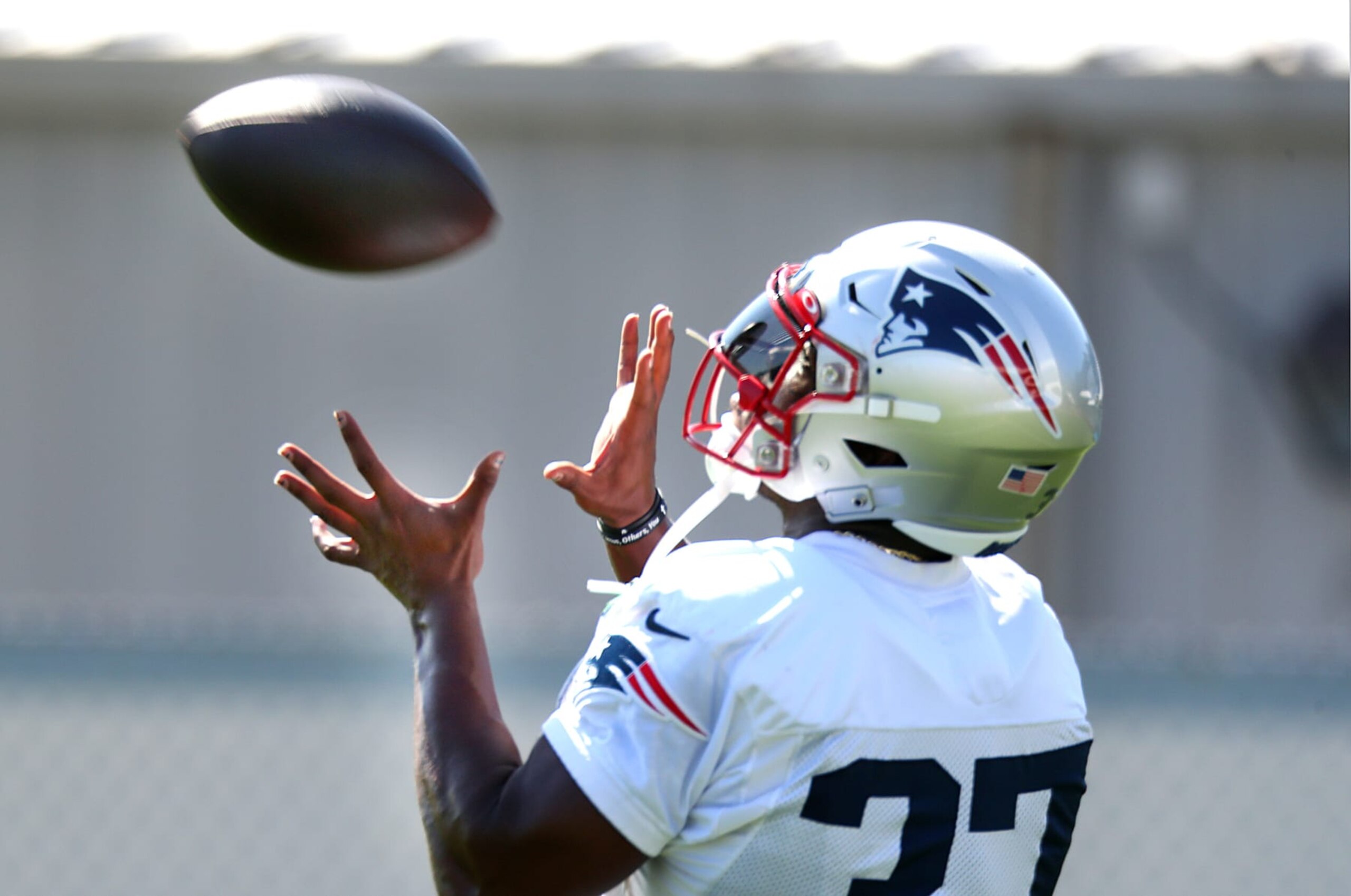 Foxborough, MA - August 3: Patriots running back Damien Harris catches a pass during a drill at training camp. (Photo by John Tlumacki/The Boston Globe via Getty Images)