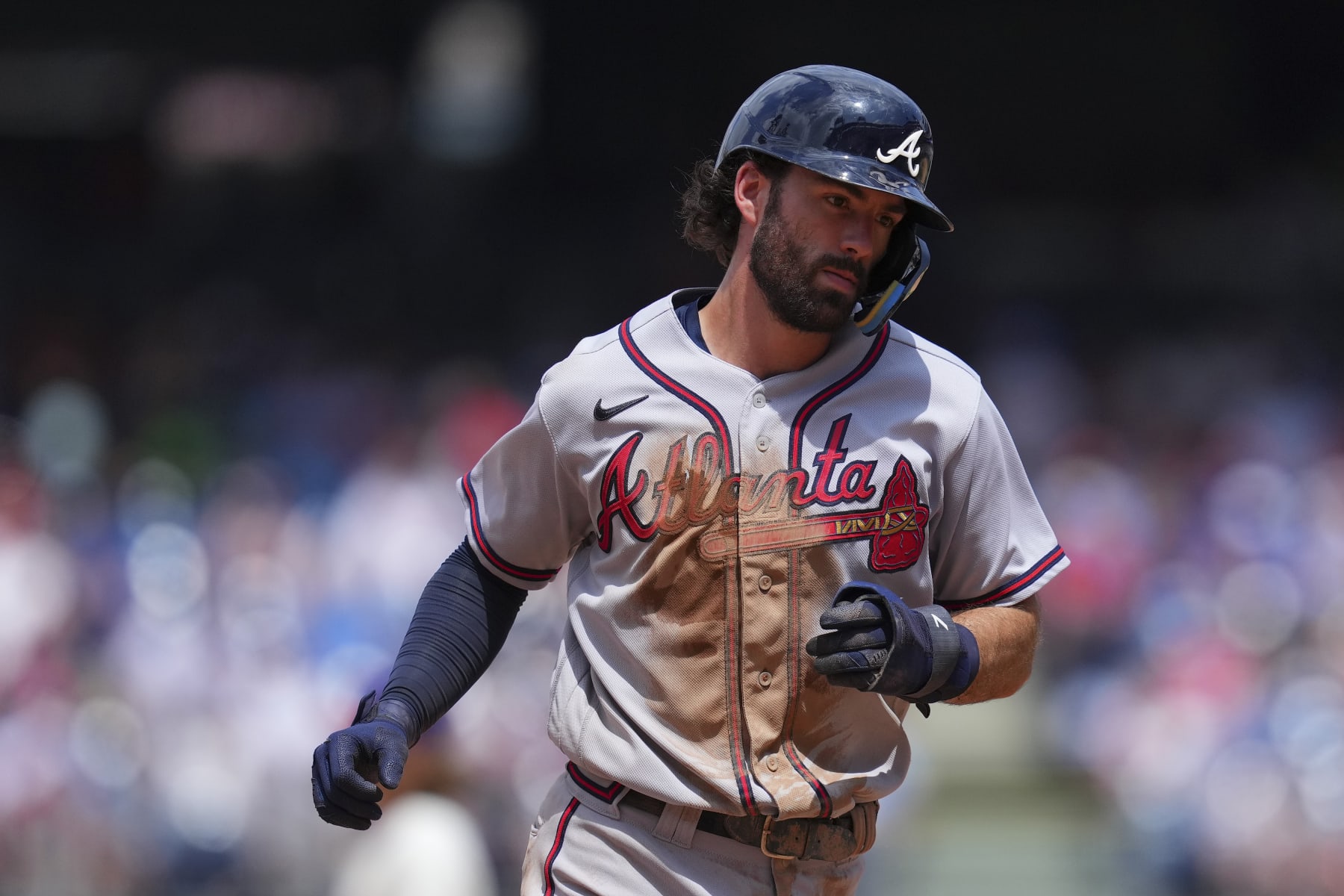 PHILADELPHIA, PA - JULY 27: Dansby Swanson #7 of the Atlanta Braves rounds the bases against the Philadelphia Phillies at Citizens Bank Park on July 27, 2022 in Philadelphia, Pennsylvania. (Photo by Mitchell Leff/Getty Images)