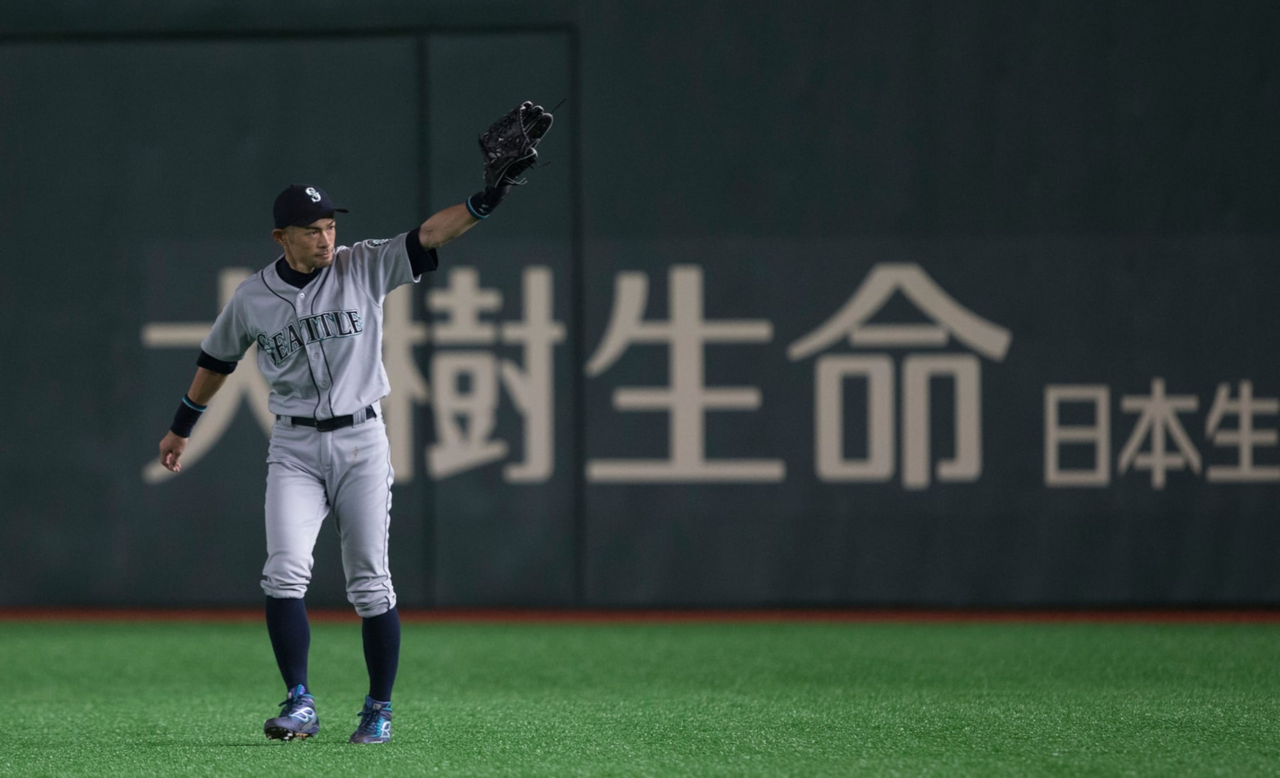 TOKYO, JAPAN - MARCH 21: Ichiro Suzuki #51 of the Seattle Mariners salutes the crowd, as he is pulled from his last game before retiring, during the game against the Oakland Athletics at the Tokyo Dome on March 21, 2019 in Tokyo, Japan. The Mariners defeated the Athletics 5-4. (Photo by Michael Zagaris/Oakland Athletics/Getty Images)
