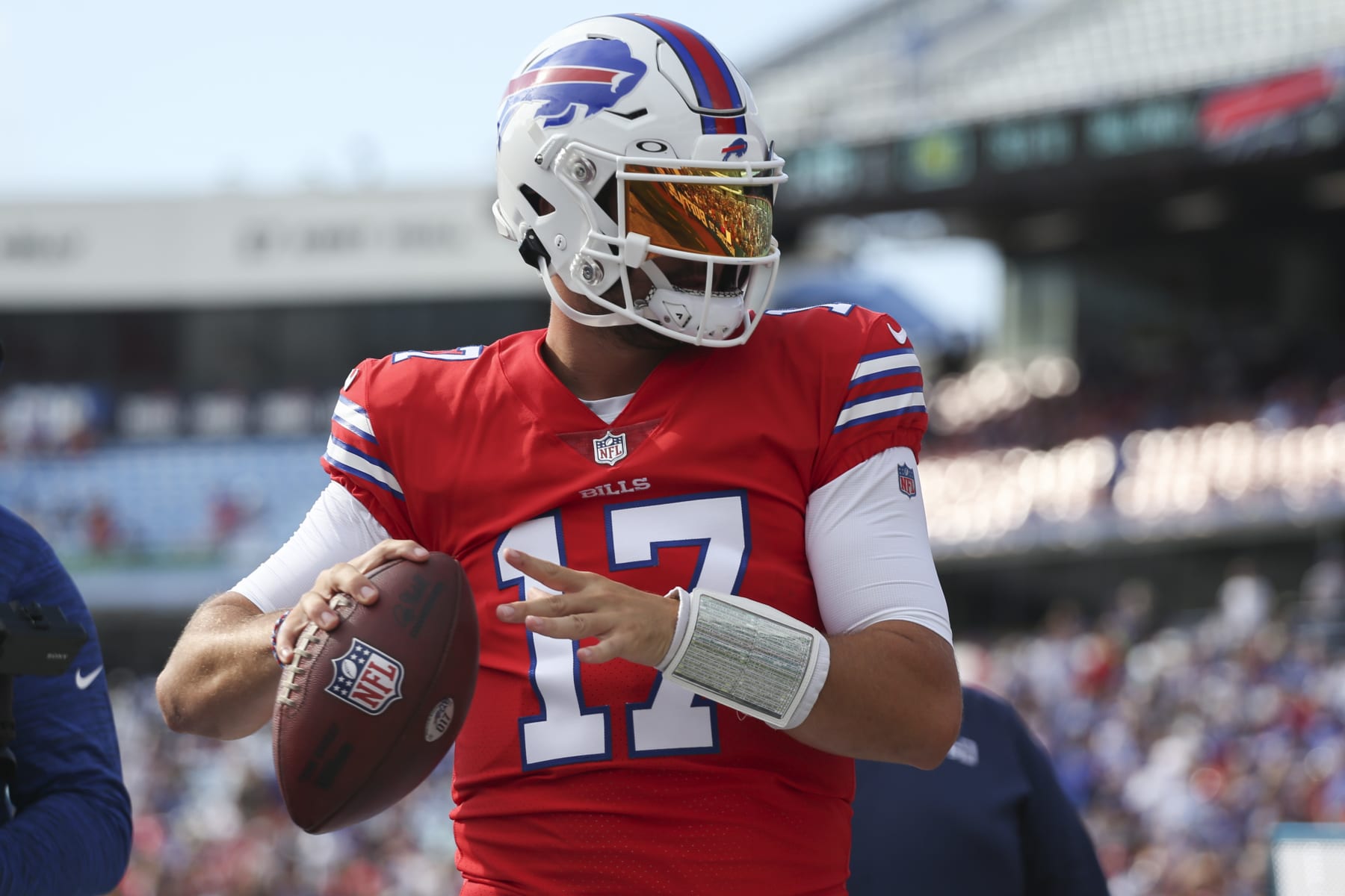 ORCHARD PARK, NEW YORK - AUGUST 05: Josh Allen #17 of the Buffalo Bills throws to fans during practice on August 05, 2022 in Orchard Park, New York. (Photo by Joshua Bessex/Getty Images)