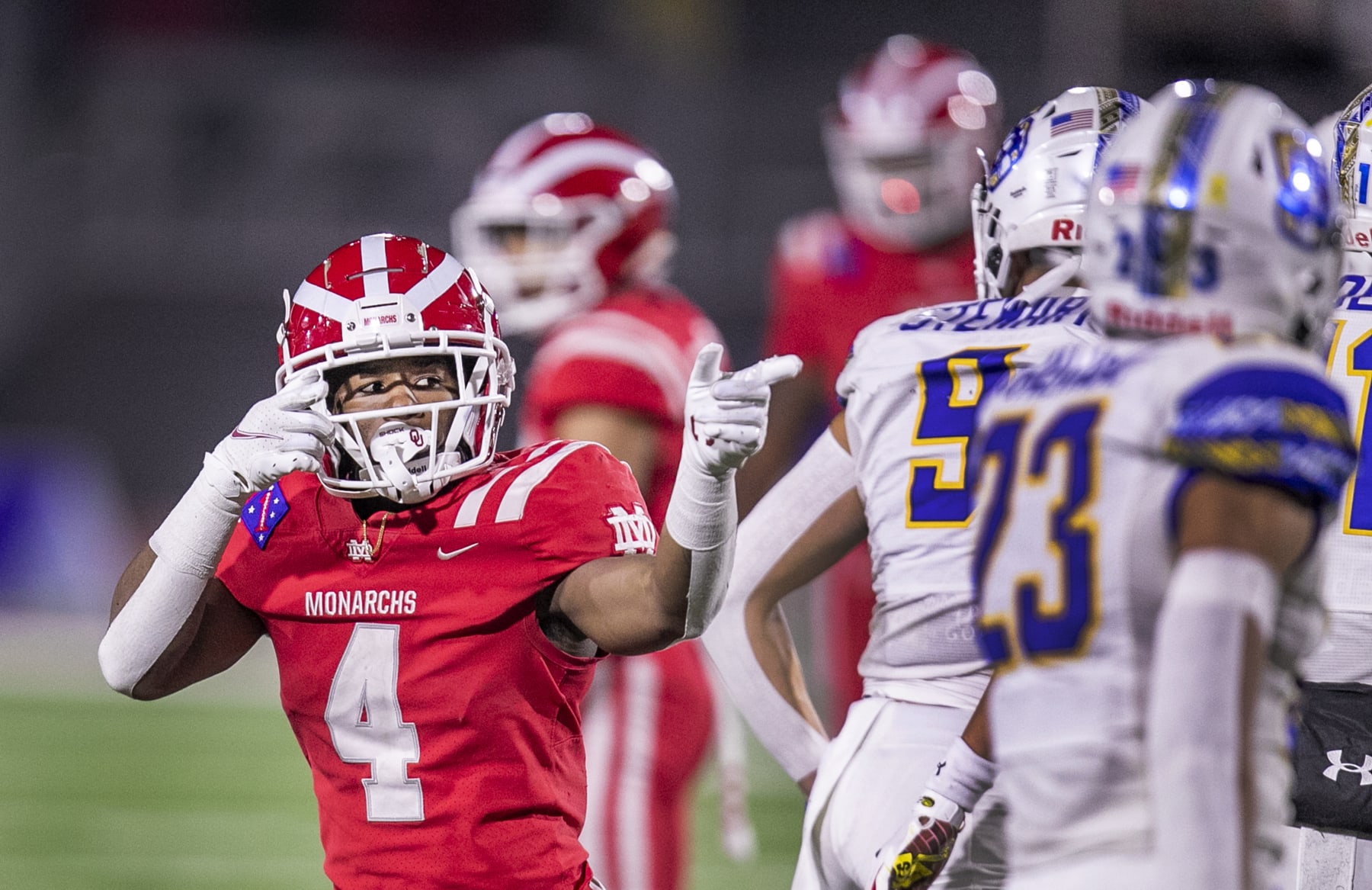 Mission Viejo, CA - December 11: Mater Dei running back Raleek Brown celebrates after gaining yardage on a play in the third quarter as they beat San Mateo Serra 44-7 to win the 2021 CIF State Football Championship Bowl Games Open Division tournament at Saddleback College, Mission Viejo, CA on Saturday, Dec. 11, 2021. (Allen J. Schaben / Los Angeles Times via Getty Images)
