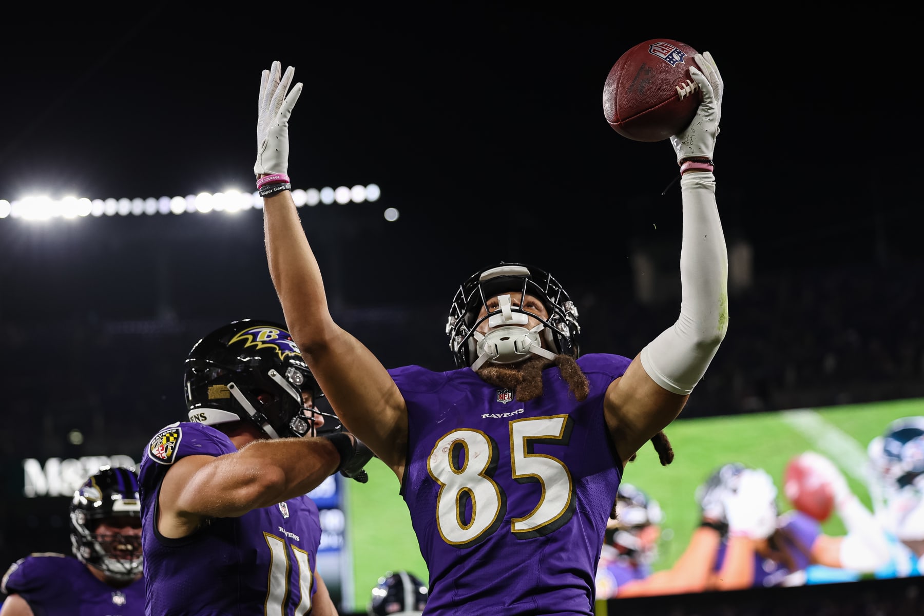 BALTIMORE, MD - AUGUST 11: Shemar Bridges #85 of the Baltimore Ravens celebrates after catching a pass for a touchdown against the Tennessee Titans during the first half at M&T Bank Stadium on August 11, 2022 in Baltimore, Maryland. (Photo by Scott Taetsch/Getty Images)