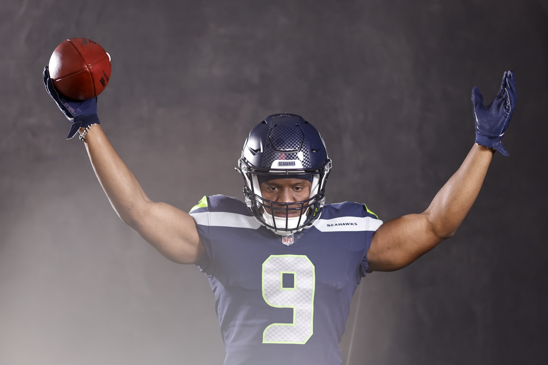 LOS ANGELES, CALIFORNIA - MAY 21: Kenneth Walker III #9 of the Seattle Seahawks poses for a portrait during the NFLPA Rookie Premiere on May 21, 2022 in Los Angeles, California (Photo by Michael Owens/Getty Images)