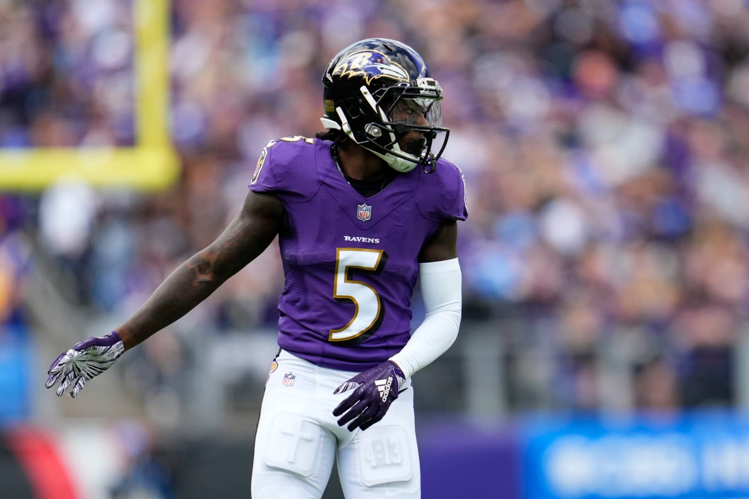 BALTIMORE, MARYLAND - OCTOBER 17: Marquise Brown #5 of the Baltimore Ravens gets set during to an NFL game against the Los Angeles Chargers at M&T Bank Stadium on October 17, 2021 in Baltimore, Maryland. (Photo by Cooper Neill/Getty Images)