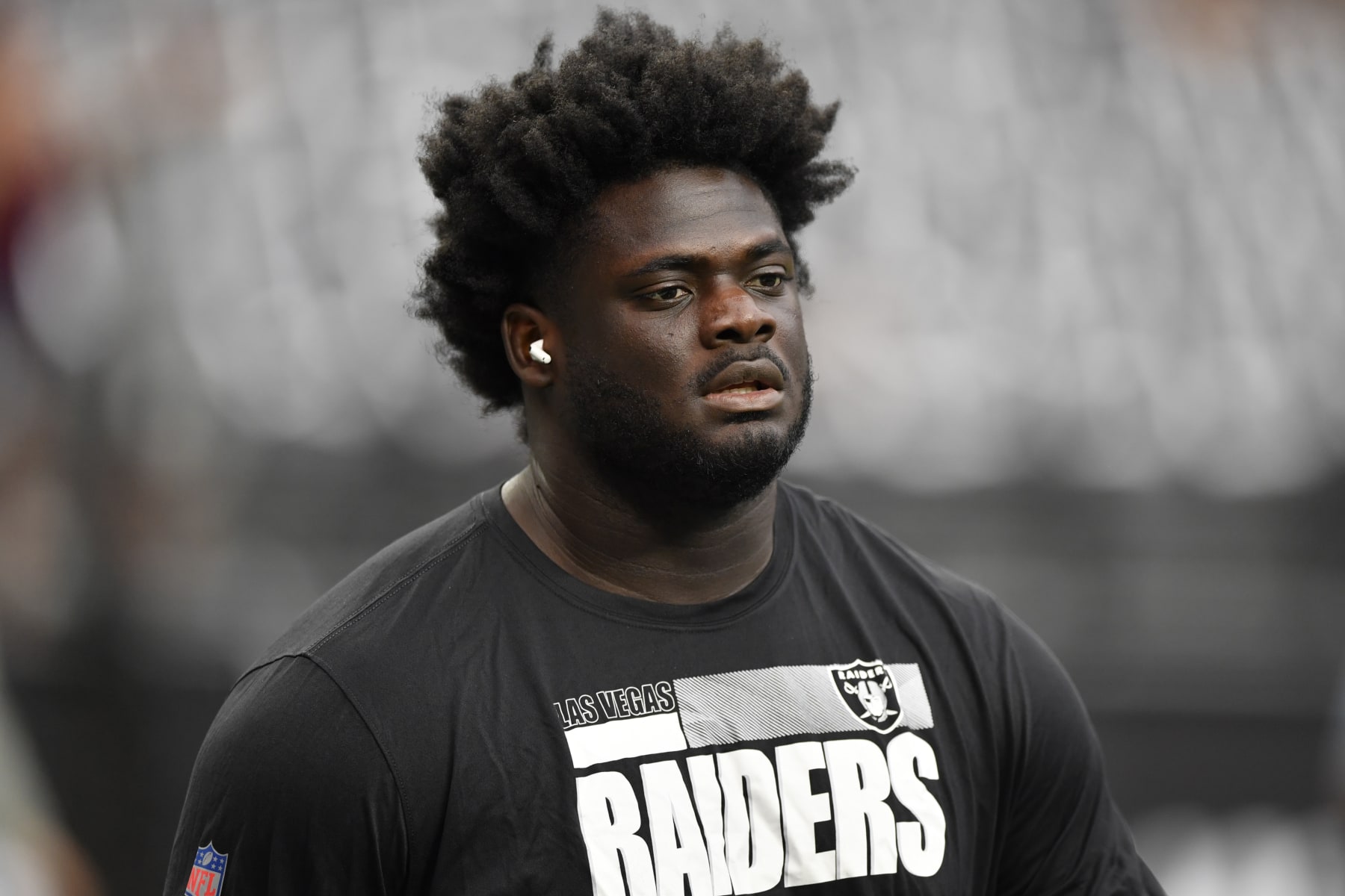 LAS VEGAS, NEVADA - OCTOBER 10:  Offensive tackle Alex Leatherwood #70 of the Las Vegas Raiders looks on during warmups before a game against the Chicago Bears at Allegiant Stadium on October 10, 2021 in Las Vegas, Nevada. The Bears defeated the Raiders 20-9. (Photo by Chris Unger/Getty Images)