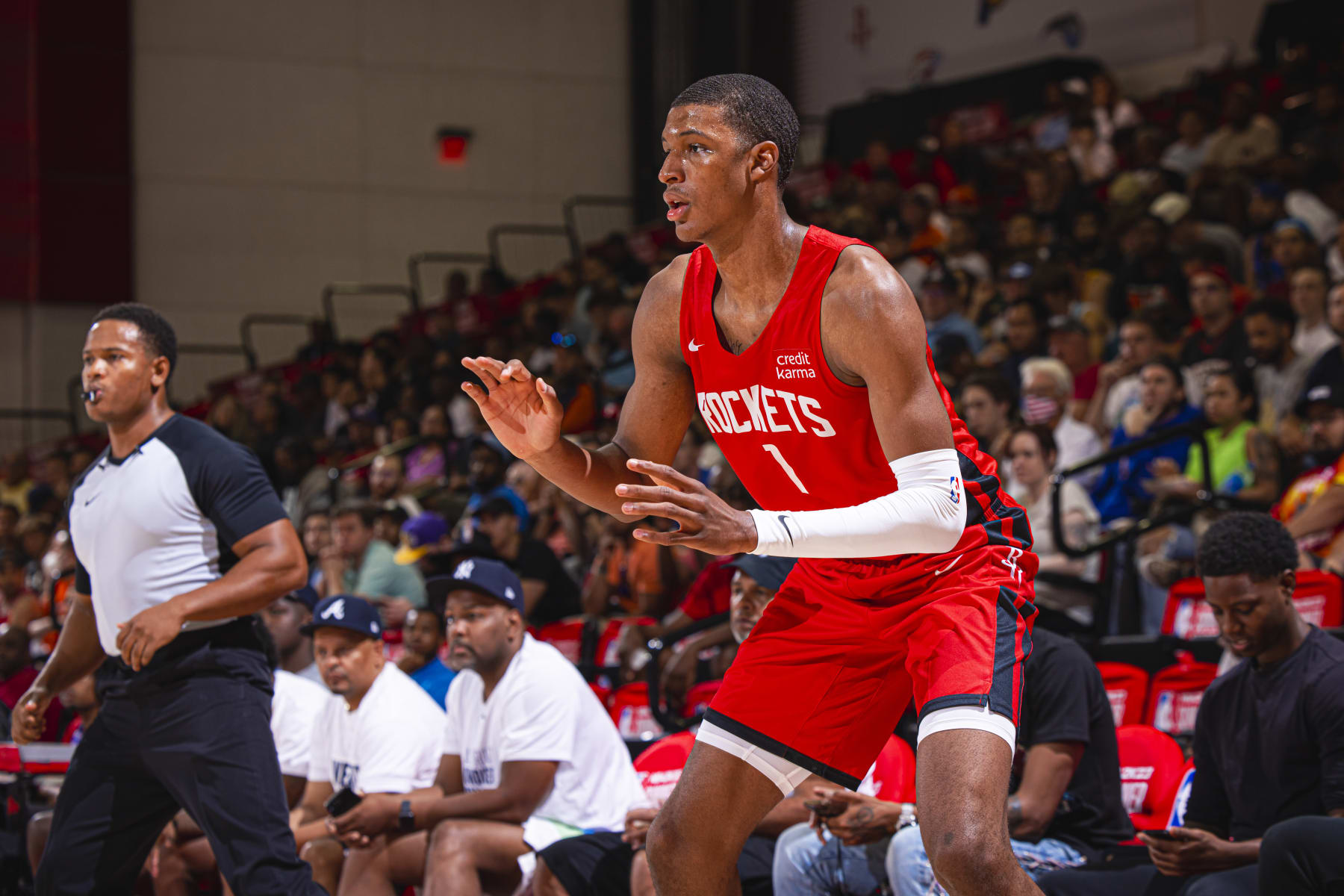 LAS VEGAS, NV - JULY 16: Jabari Smith II #1 of the Houston Rockets calls for the ball against the Sacramento Kings during the 2022 Las Vegas Summer League on July 16, 2022 at the Cox Pavilion in Las Vegas, Nevada NOTE TO USER: User expressly acknowledges and agrees that, by downloading and/or using this Photograph, user is consenting to the terms and conditions of the Getty Images License Agreement. Mandatory Copyright Notice: Copyright 2022 NBAE (Photo by Zach Beeker/NBAE via Getty Images)