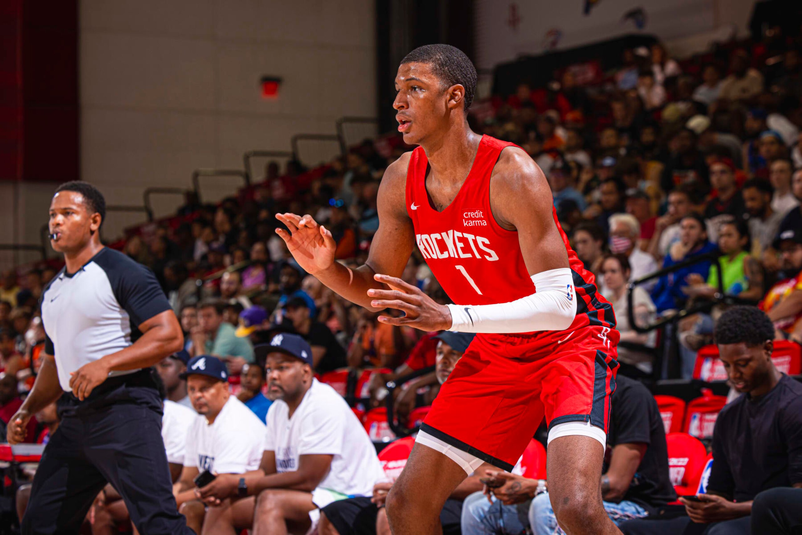 LAS VEGAS, NV - JULY 16: Jabari Smith II #1 of the Houston Rockets calls for the ball against the Sacramento Kings during the 2022 Las Vegas Summer League on July 16, 2022 at the Cox Pavilion in Las Vegas, Nevada NOTE TO USER: User expressly acknowledges and agrees that, by downloading and/or using this Photograph, user is consenting to the terms and conditions of the Getty Images License Agreement. Mandatory Copyright Notice: Copyright 2022 NBAE (Photo by Zach Beeker/NBAE via Getty Images)
