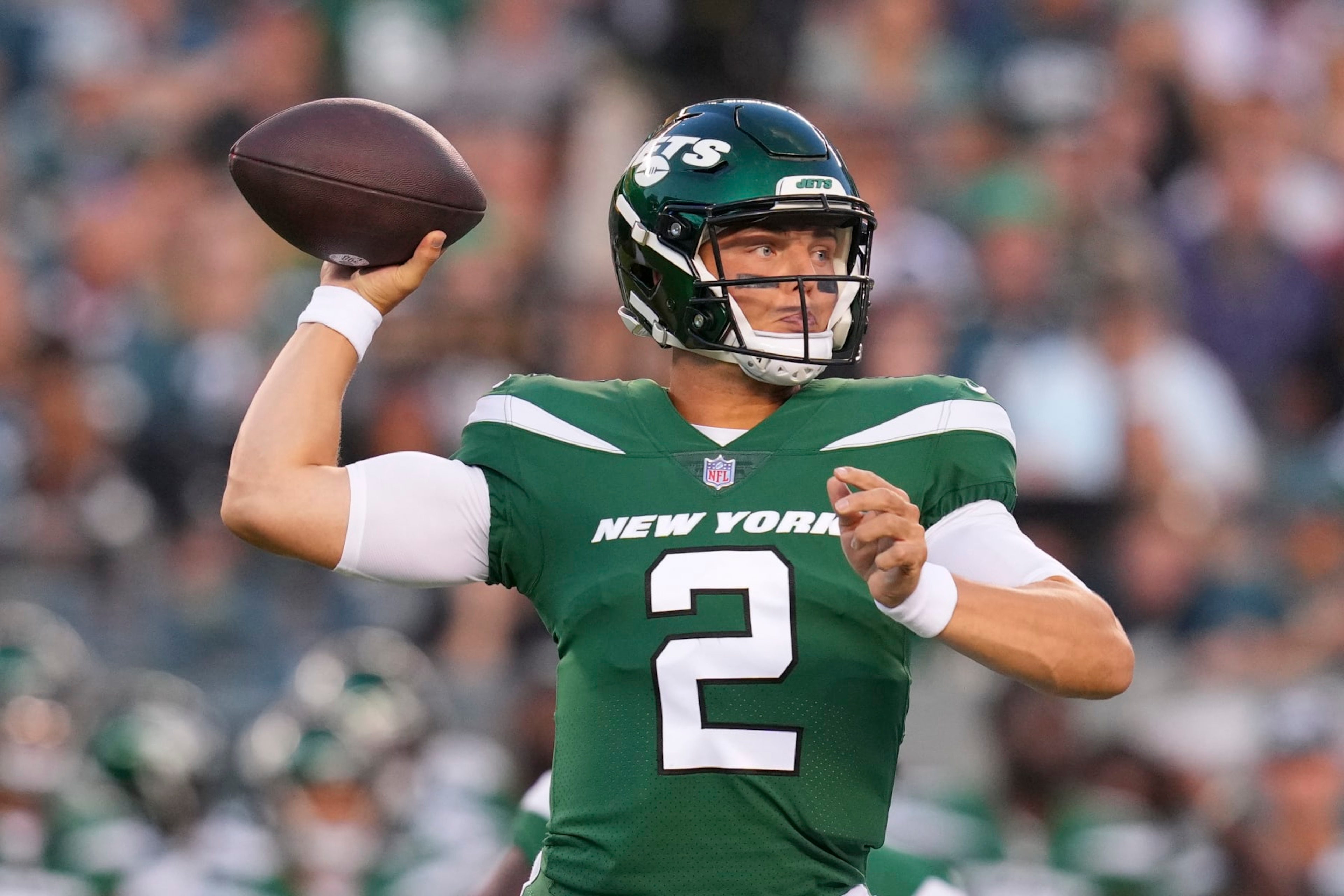 PHILADELPHIA, PA - AUGUST 12: Zach Wilson #2 of the New York Jets throws a pass against the Philadelphia Eagles in the first half of the preseason game at Lincoln Financial Field on August 12, 2022 in Philadelphia, Pennsylvania. (Photo by Mitchell Leff/Getty Images)