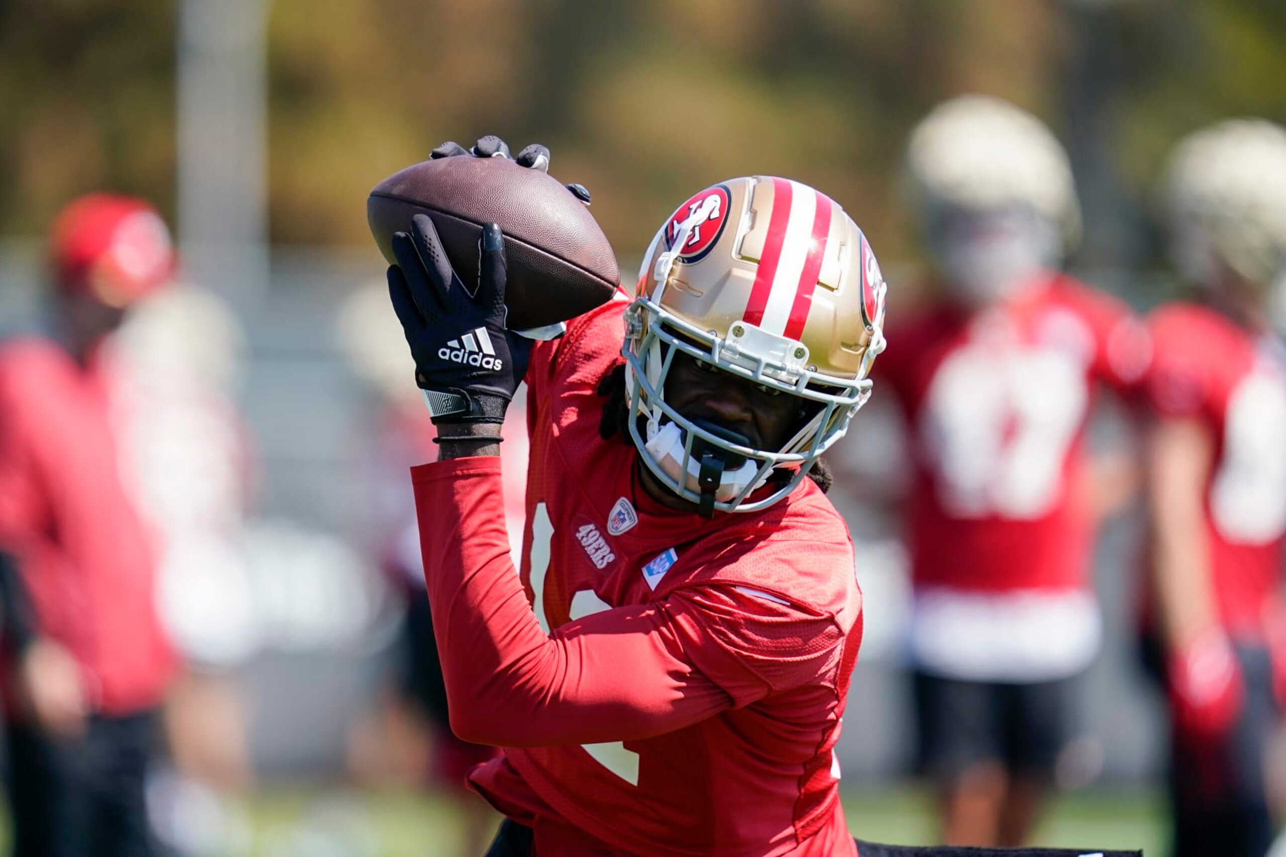 San Francisco 49ers wide receiver Brandon Aiyuk catches a pass during NFL football training camp in Santa Clara, Calif., Wednesday, July 27, 2022. (AP Photo/Godofredo A. Vásquez)