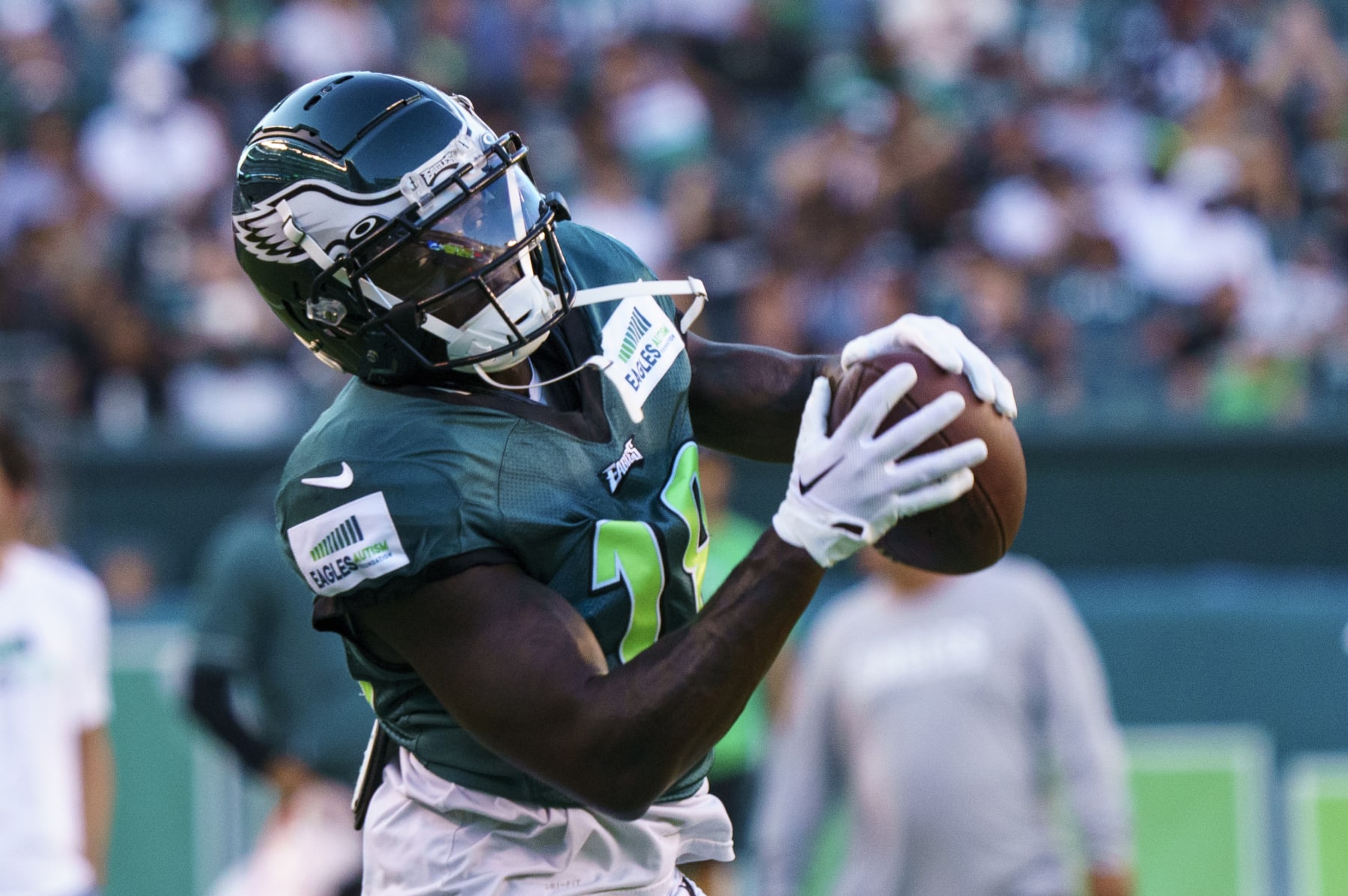 Philadelphia Eagles' Jalen Reagor in action during practice at NFL football training camp, Sunday, Aug. 7, 2022, in Philadelphia. (AP Photo/Chris Szagola)