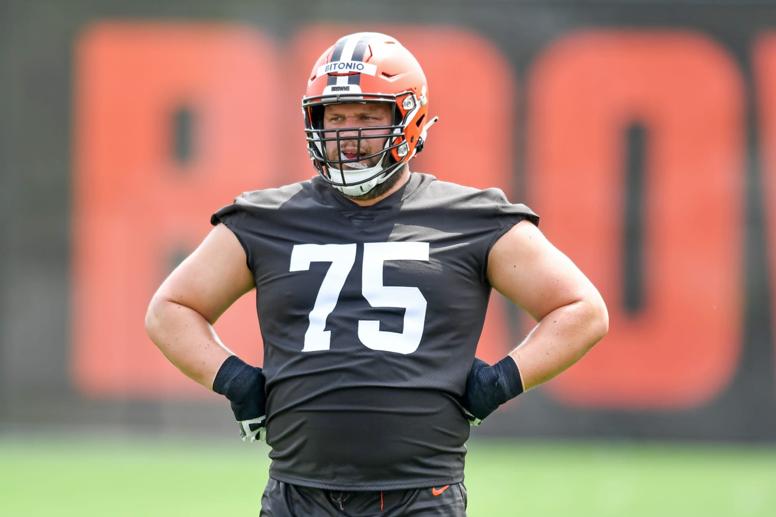 BEREA, OH - JUNE 14: Joel Bitonio #75 of the Cleveland Browns looks on during the Cleveland Browns mandatory minicamp at CrossCountry Mortgage Campus on June 14, 2022 in Berea, Ohio. (Photo by Nick Cammett/Diamond Images via Getty Images) BEREA, OH - JUNE 14: Joel Bitonio #75 of the Cleveland Browns looks on during the Cleveland Browns mandatory minicamp at CrossCountry Mortgage Campus on June 14, 2022 in Berea, Ohio. (Photo by Nick Cammett/Diamond Images via Getty Images)