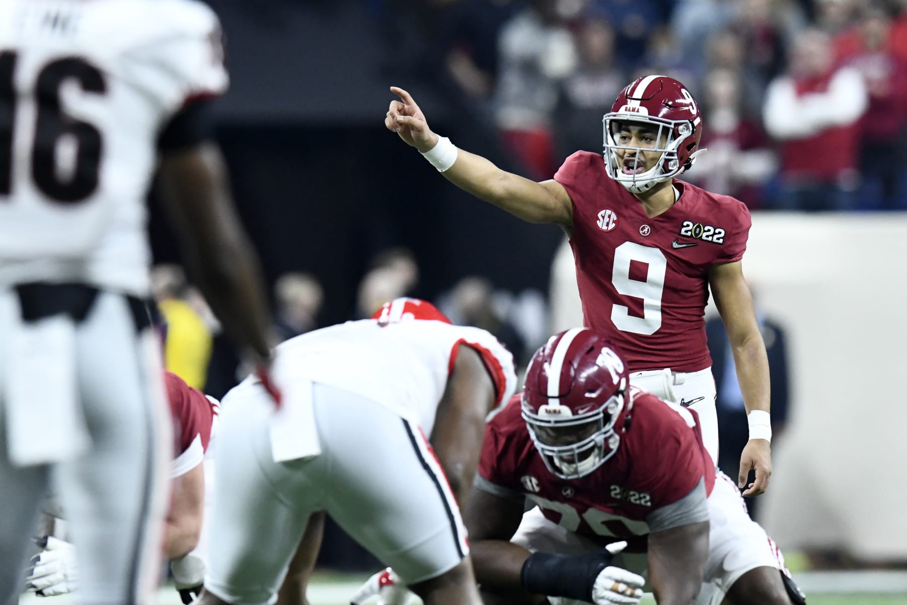 INDIANAPOLIS, IN - JANUARY 10: Alabama Crimson Tide QB Bryce Young (9) signals during the Alabama Crimson Tide versus the Georgia Bulldogs in the College Football Playoff National Championship, on January 10, 2022, at Lucas Oil Stadium in Indianapolis, IN. (Photo by Michael Allio/Icon Sportswire via Getty Images)